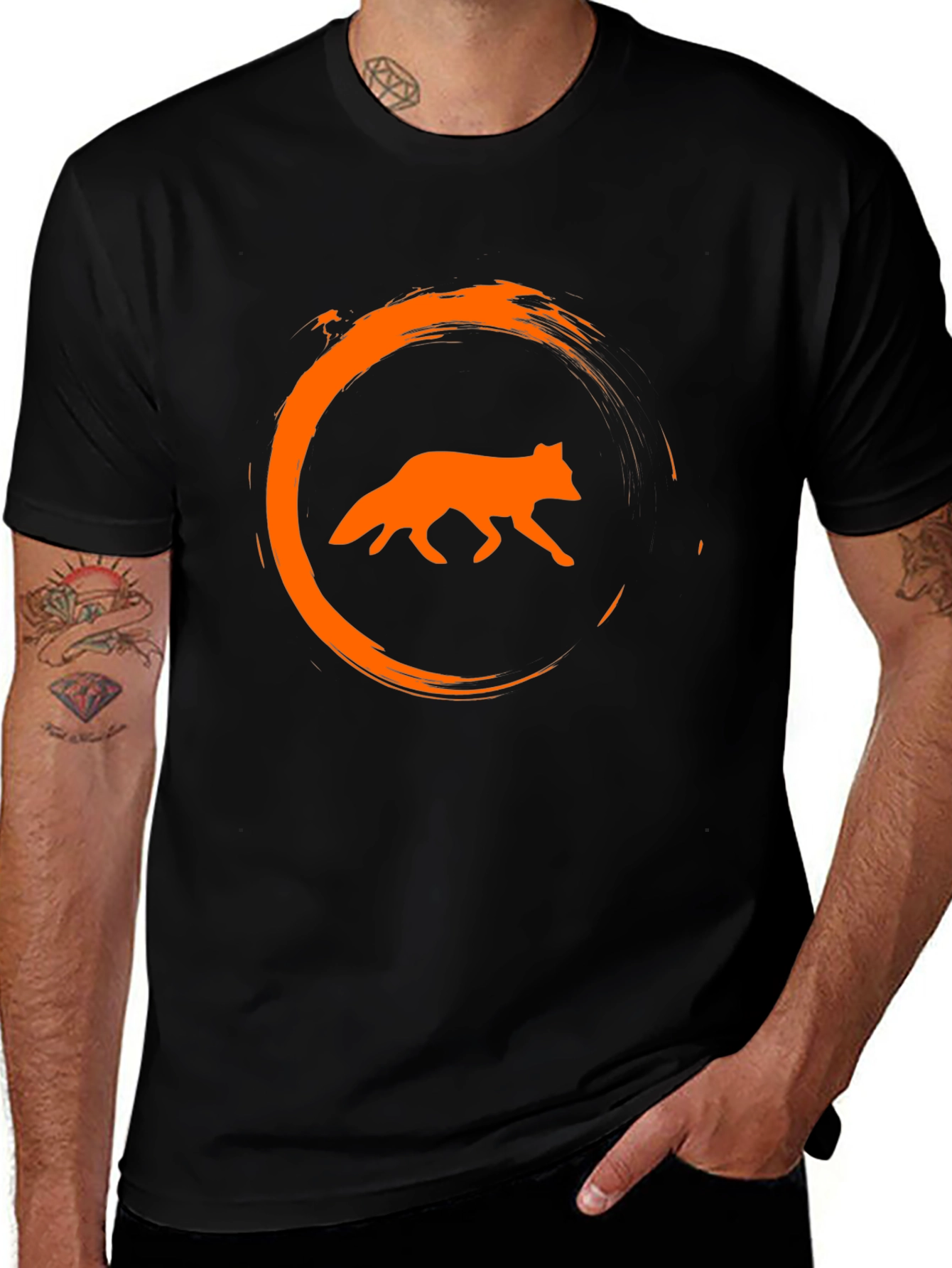 Variant 26 of Fox Circle Graphic Black T-Shirt
