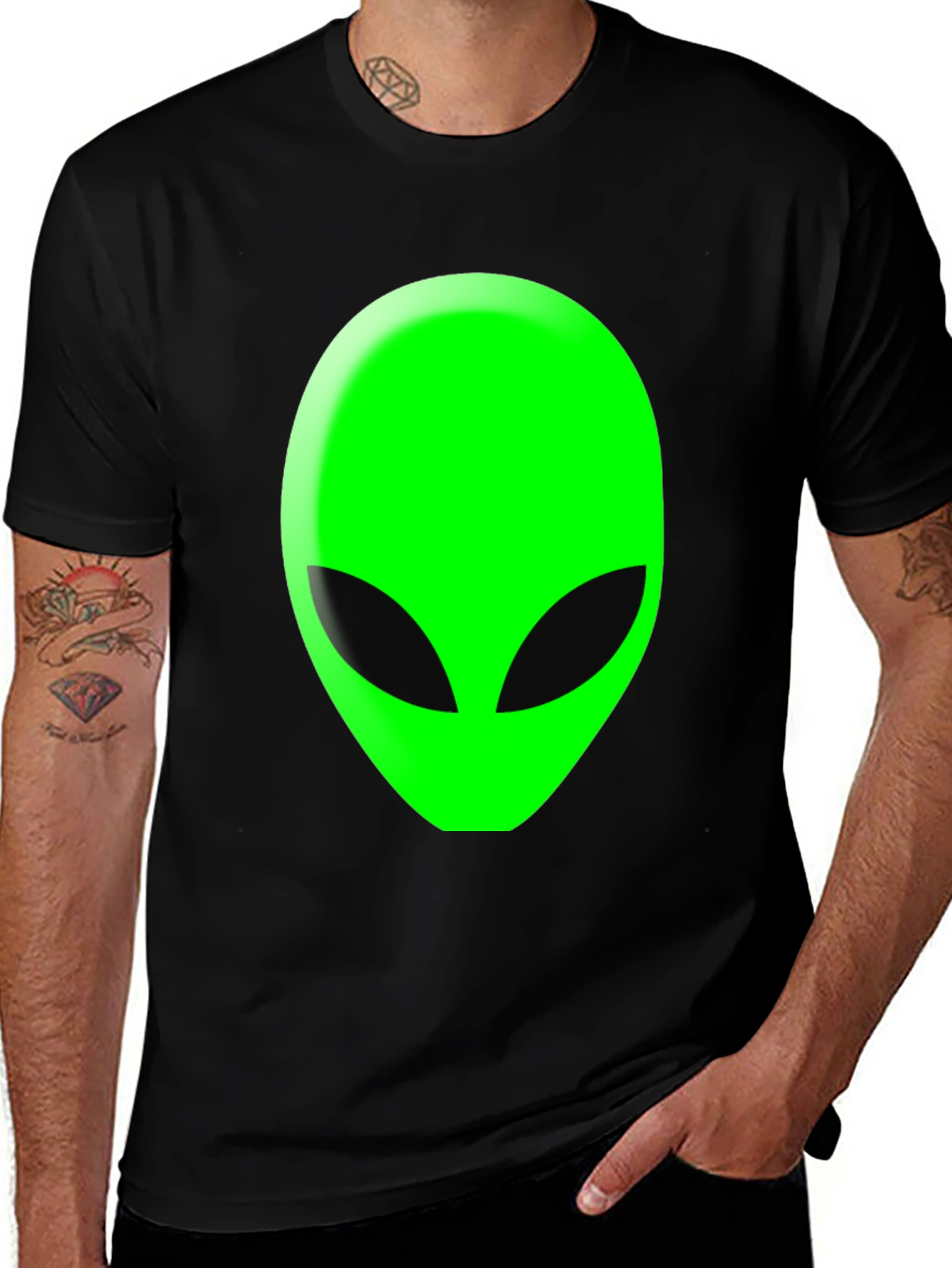 Variant 10 of Alien Head Graphic T-Shirt - Black