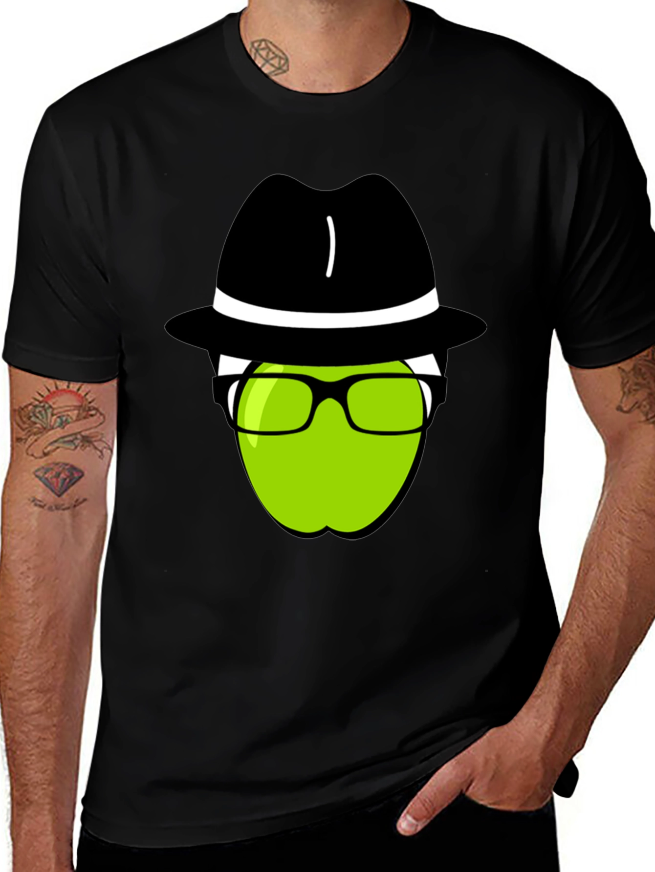 Granny Smith Sleuth Tee - Cool Apple Detective Shirt