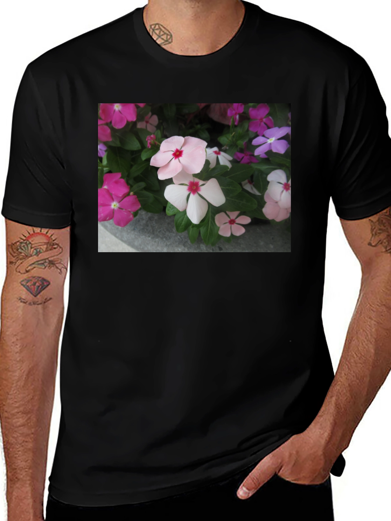Variant 25 of Floral Print Black T-Shirt