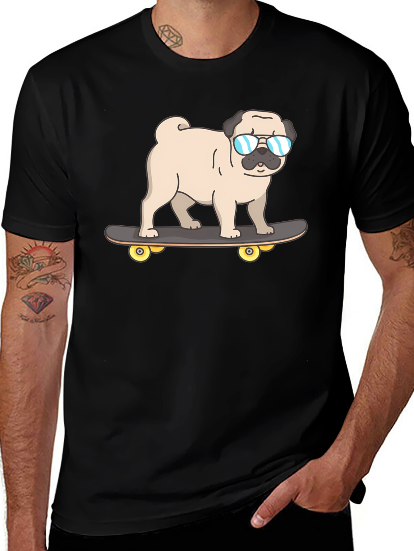 Variant 2 of Pug Skateboarder Graphic T-Shirt