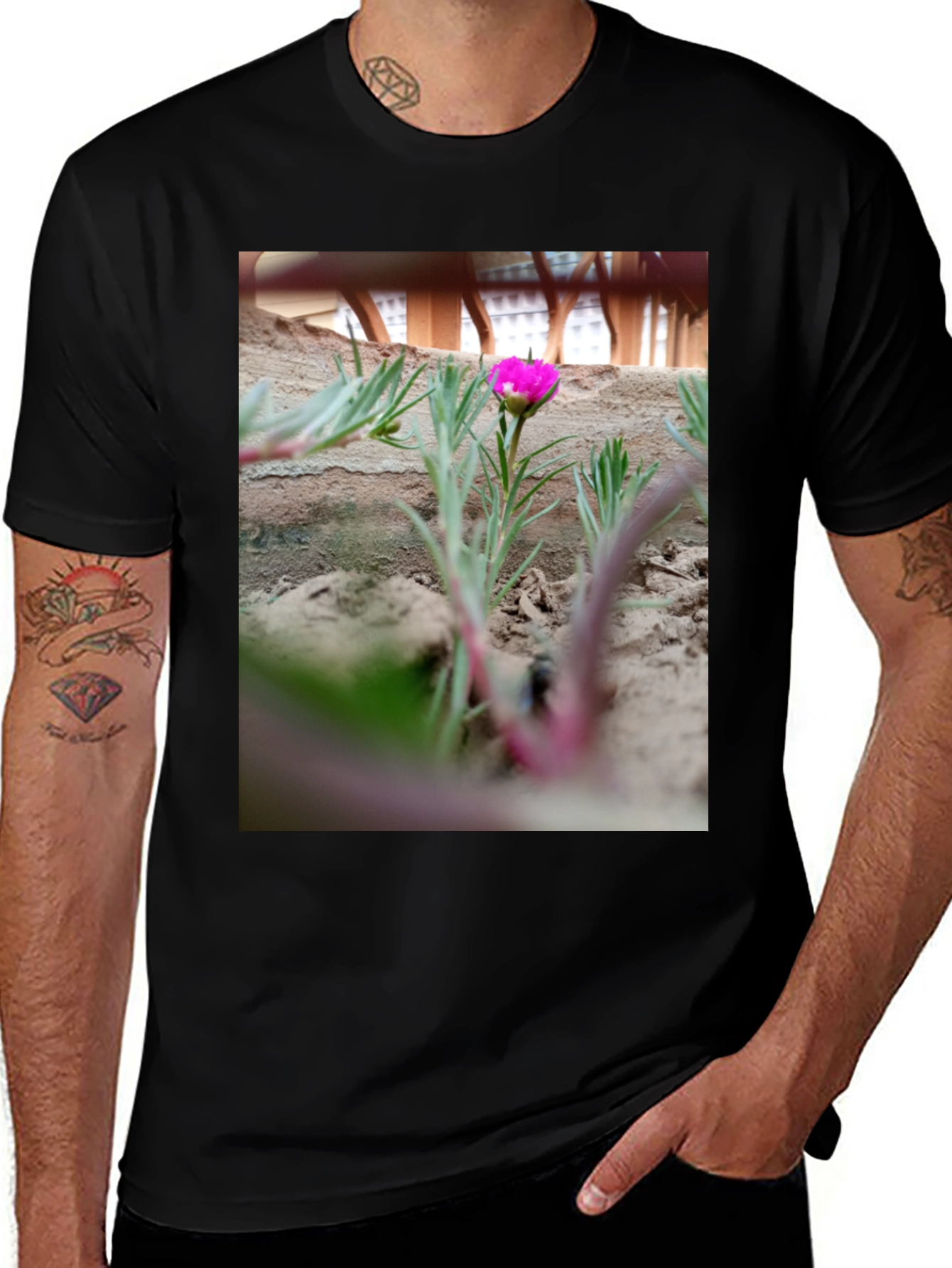 Variant 29 of Unique Flower Print Black T-Shirt