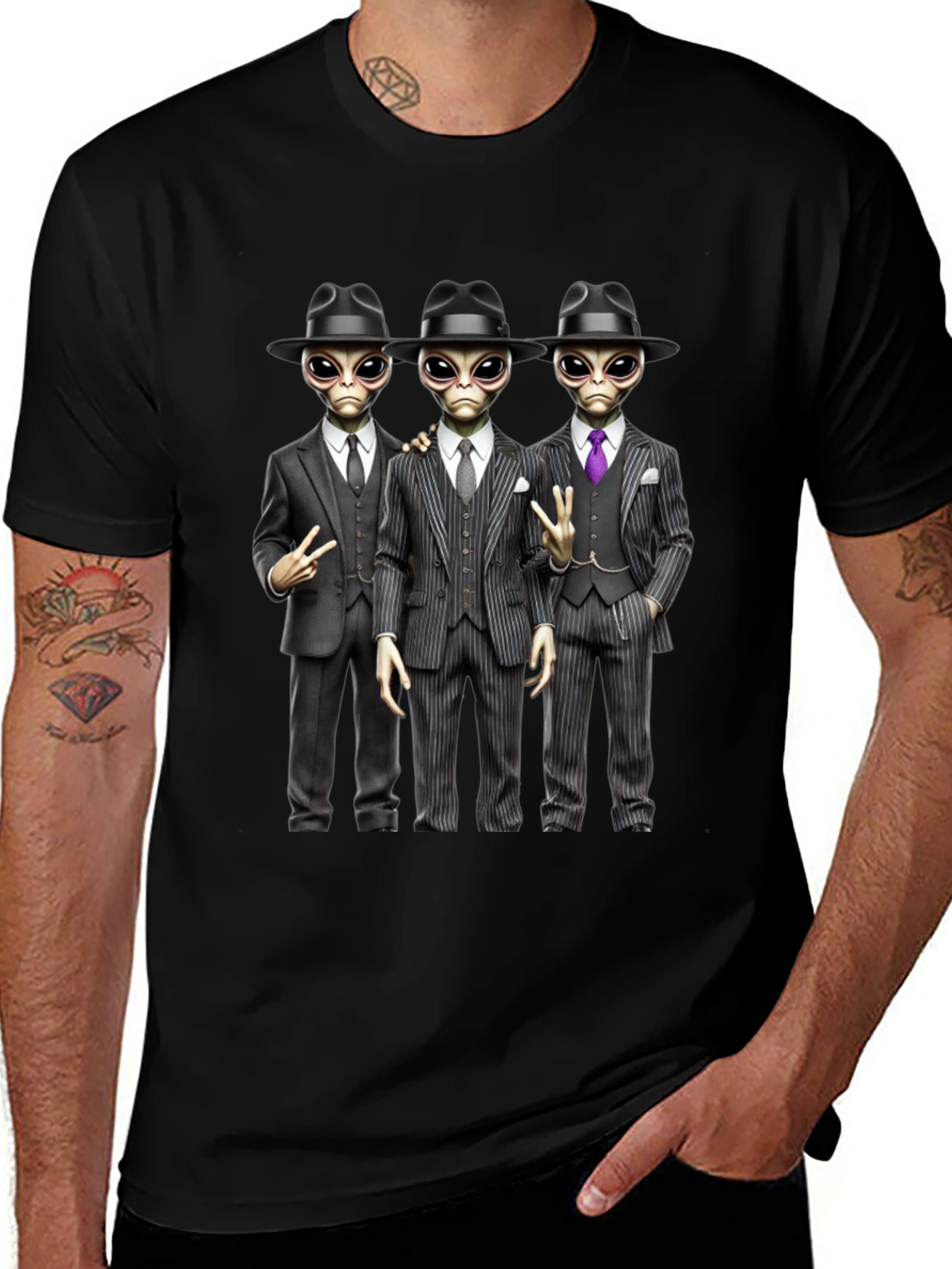 Variant 29 of Alien Gangster T-Shirt