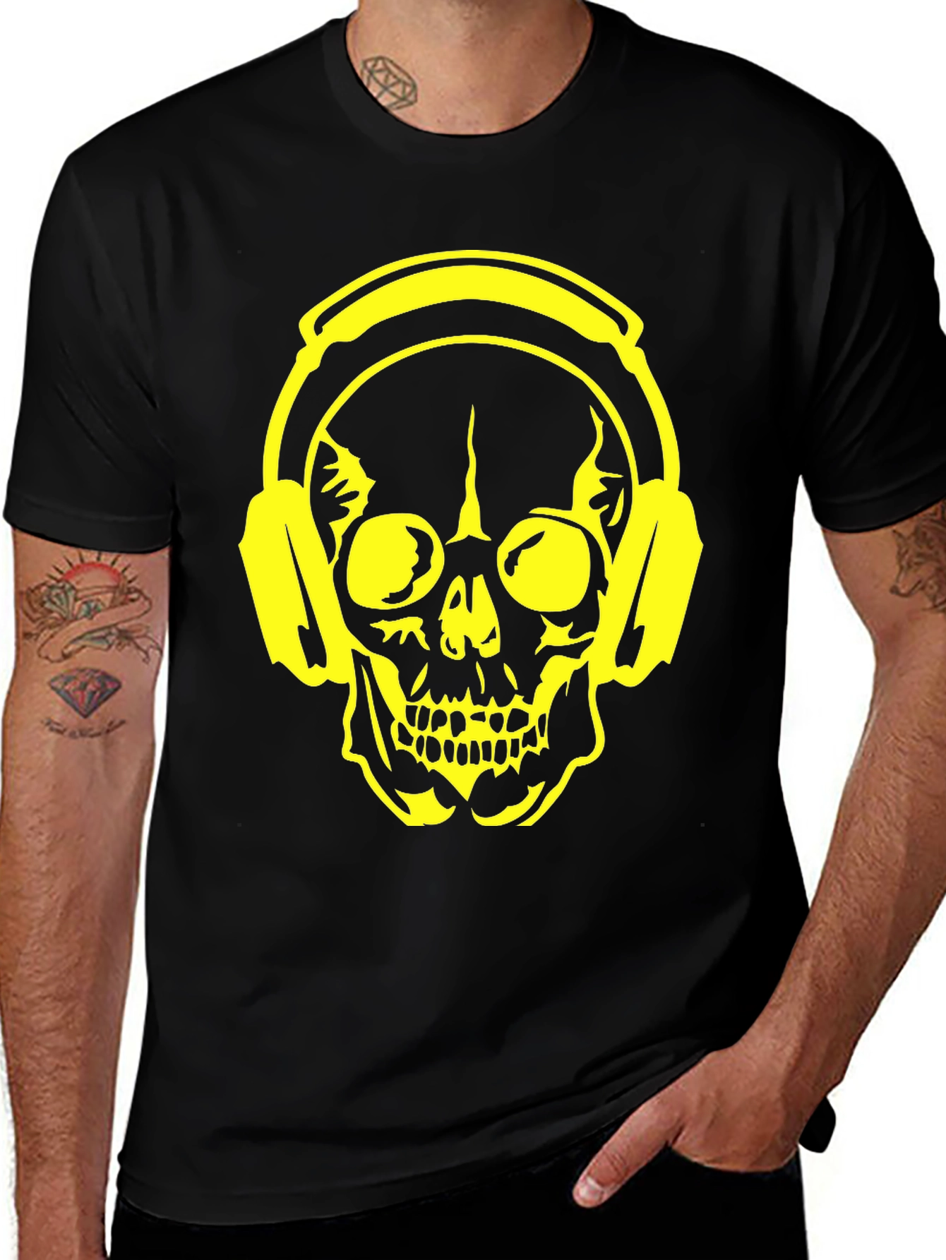 Variant 26 of Skull Headphone Graphic T-Shirt