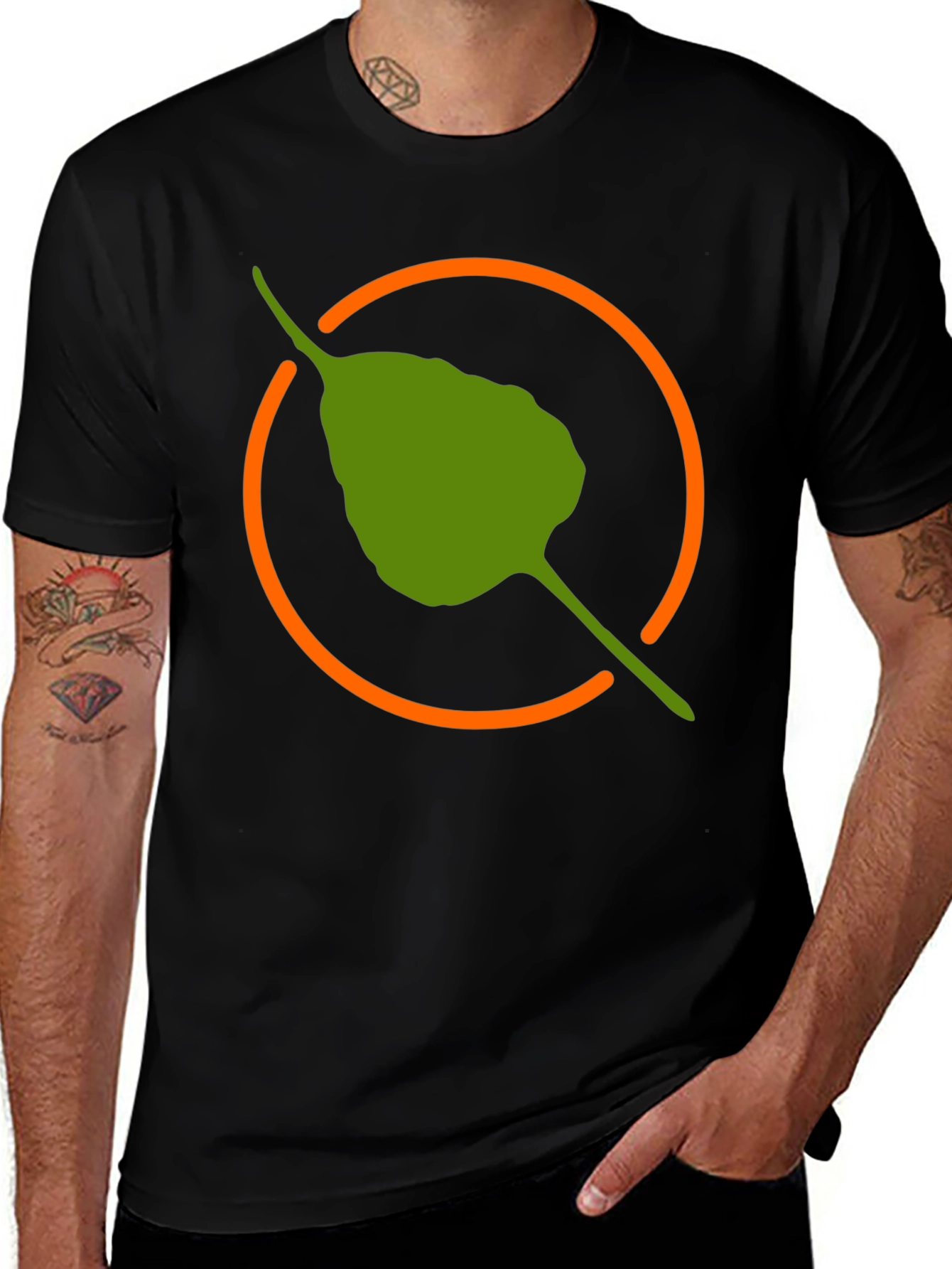 Variant 15 of Green Leaf Graphic Black T-Shirt