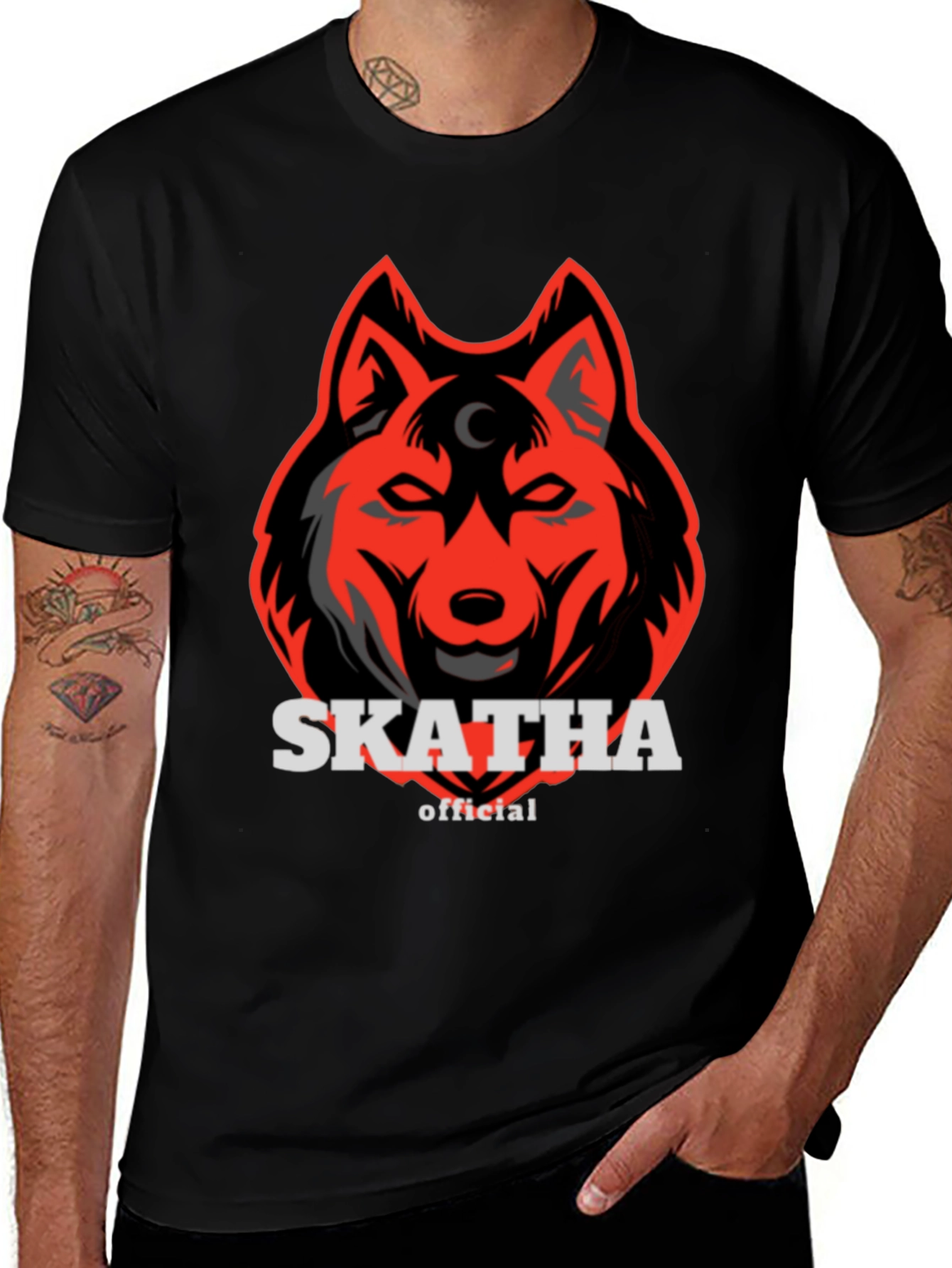 Variant 24 of SKATHA Wolf Graphic T-Shirt - Black