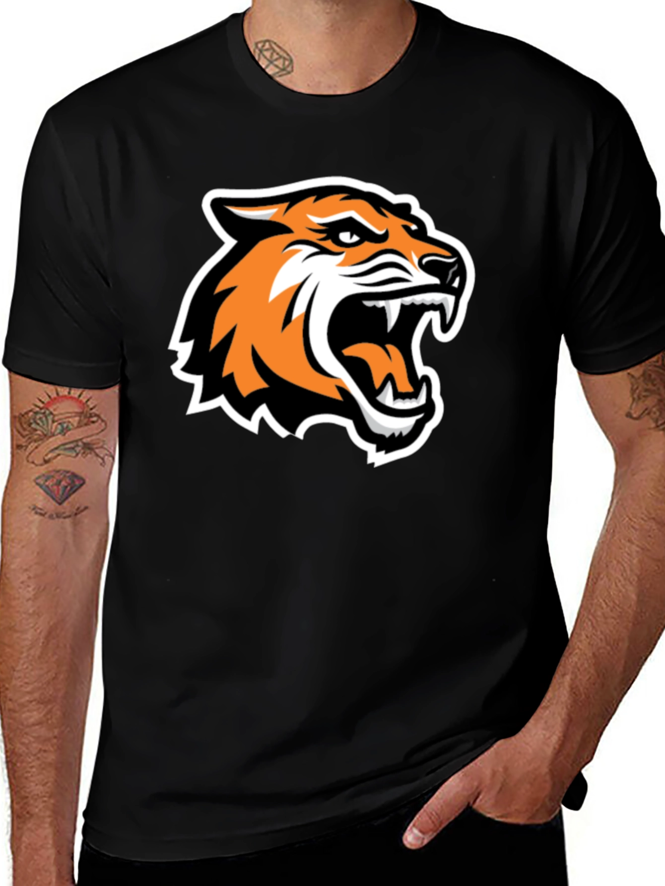 Variant 2 of Tiger Head Graphic Black T-Shirt