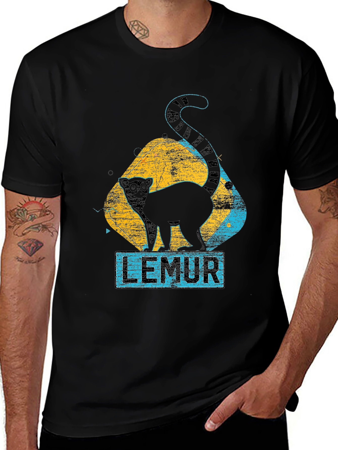 Variant 15 of Graphic Lemur T-Shirt - Black