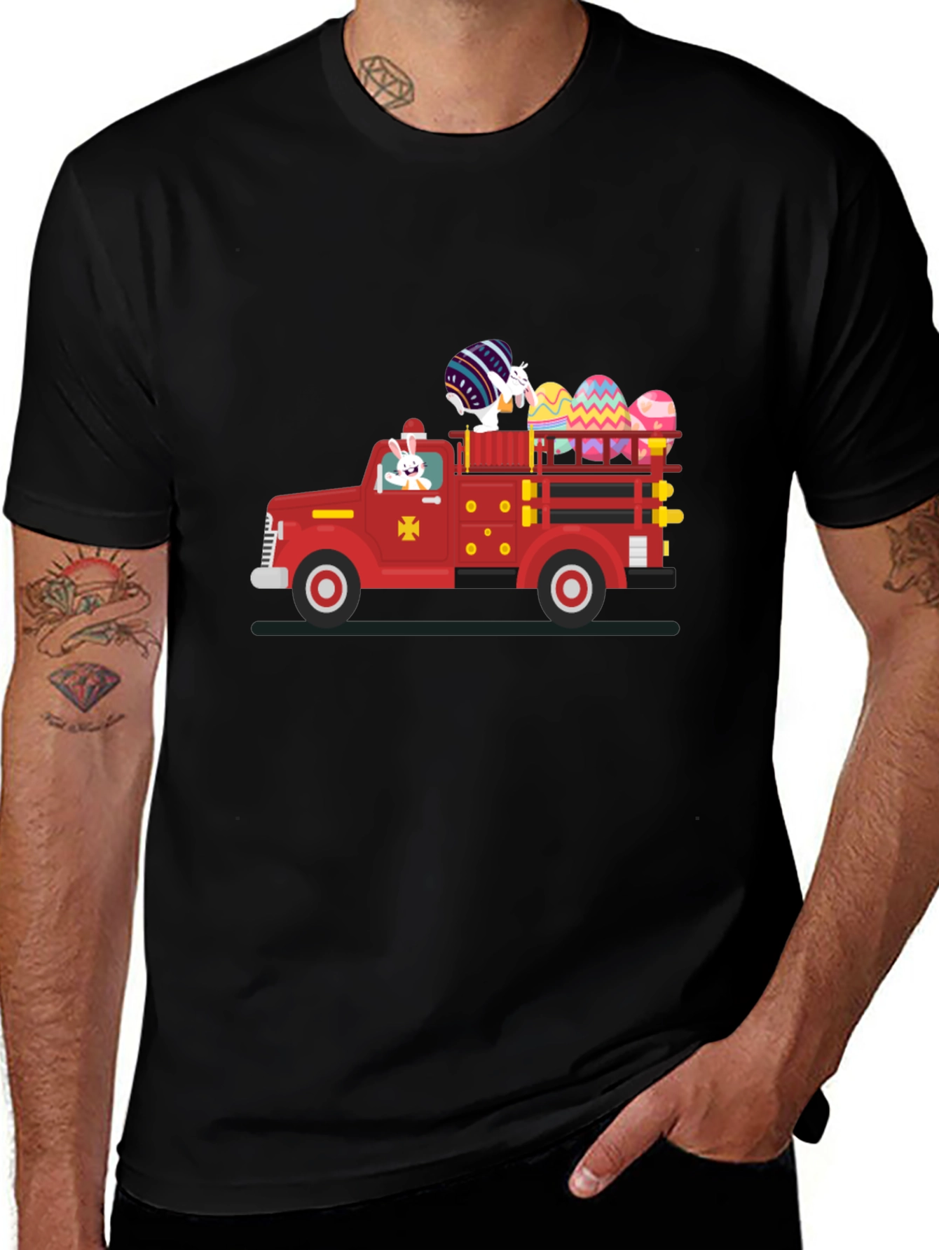 Camiseta Negra con Diseño de Camión de Pascua