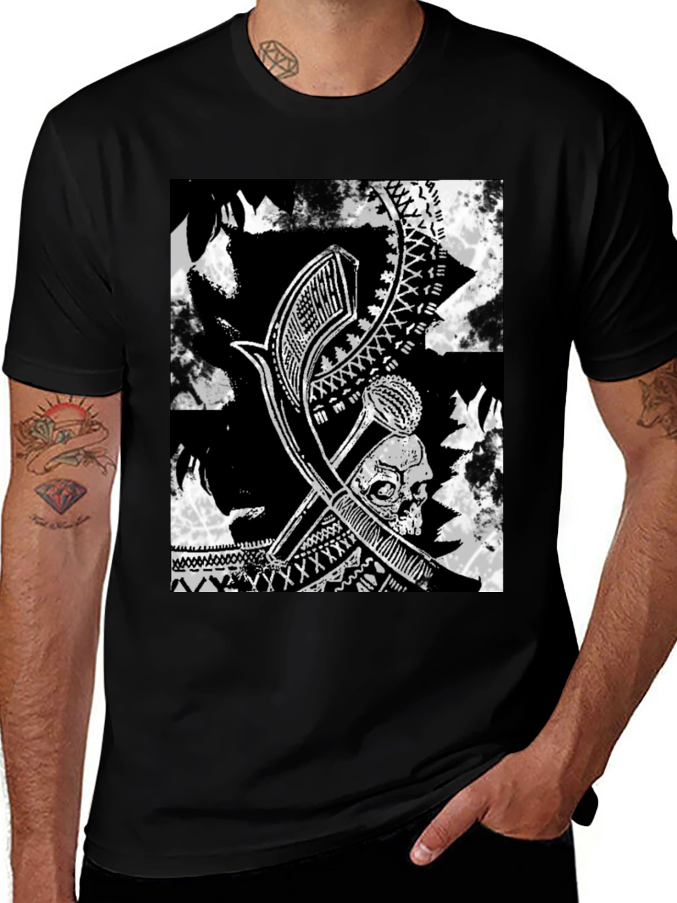 Variant 22 of Tribal Skull Graphic Black T-Shirt