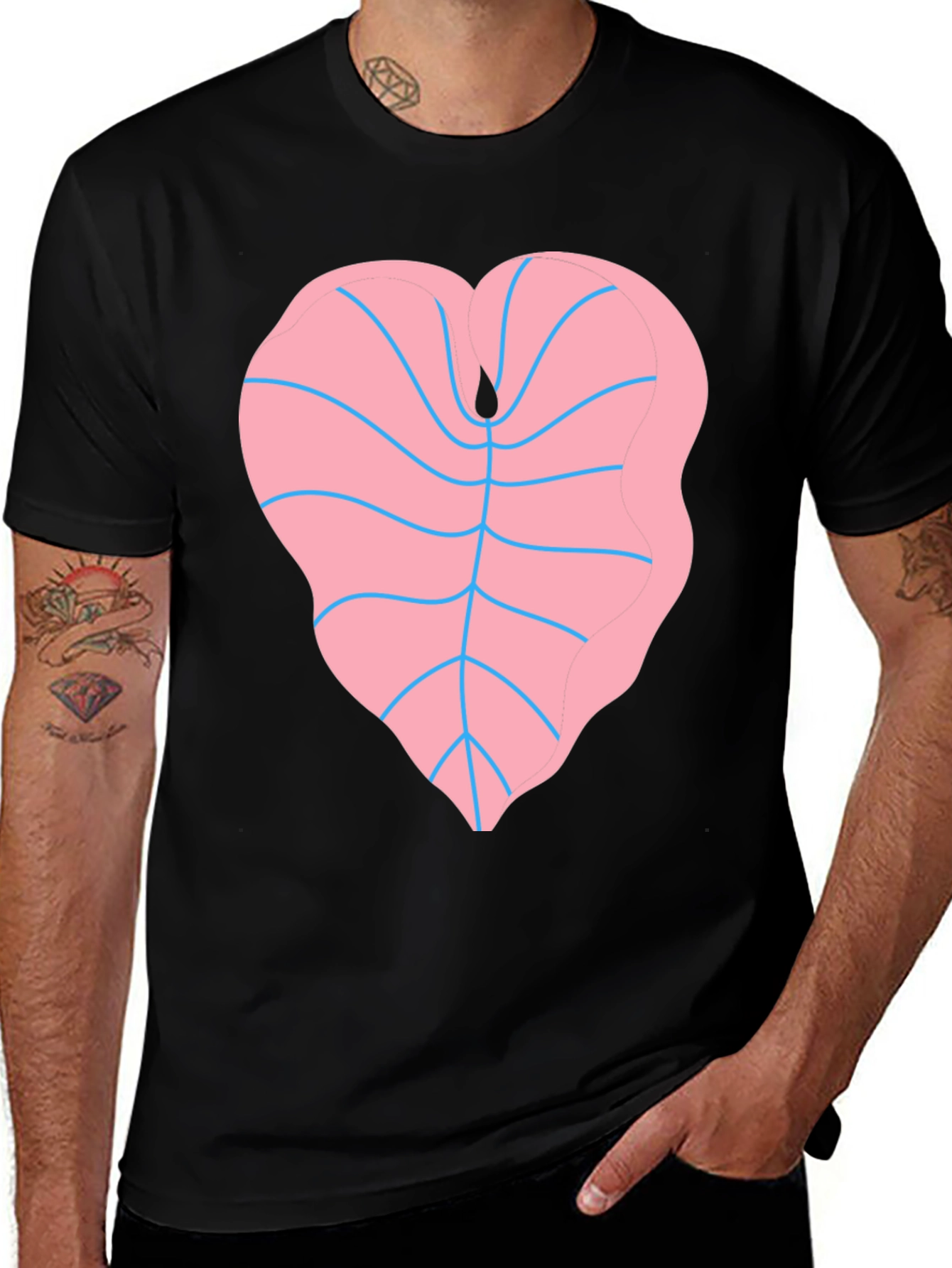 Variant 18 of Heart Leaf Graphic Black T-Shirt