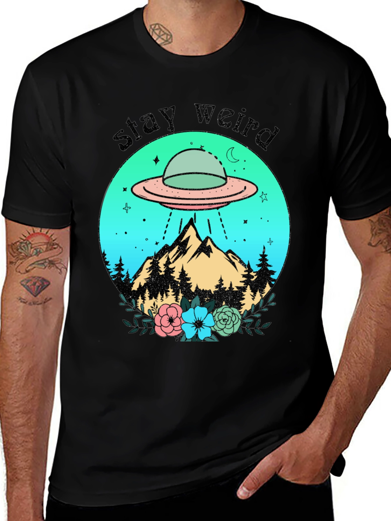 Variant 19 of Stay Weird Alien UFO Graphic T-Shirt