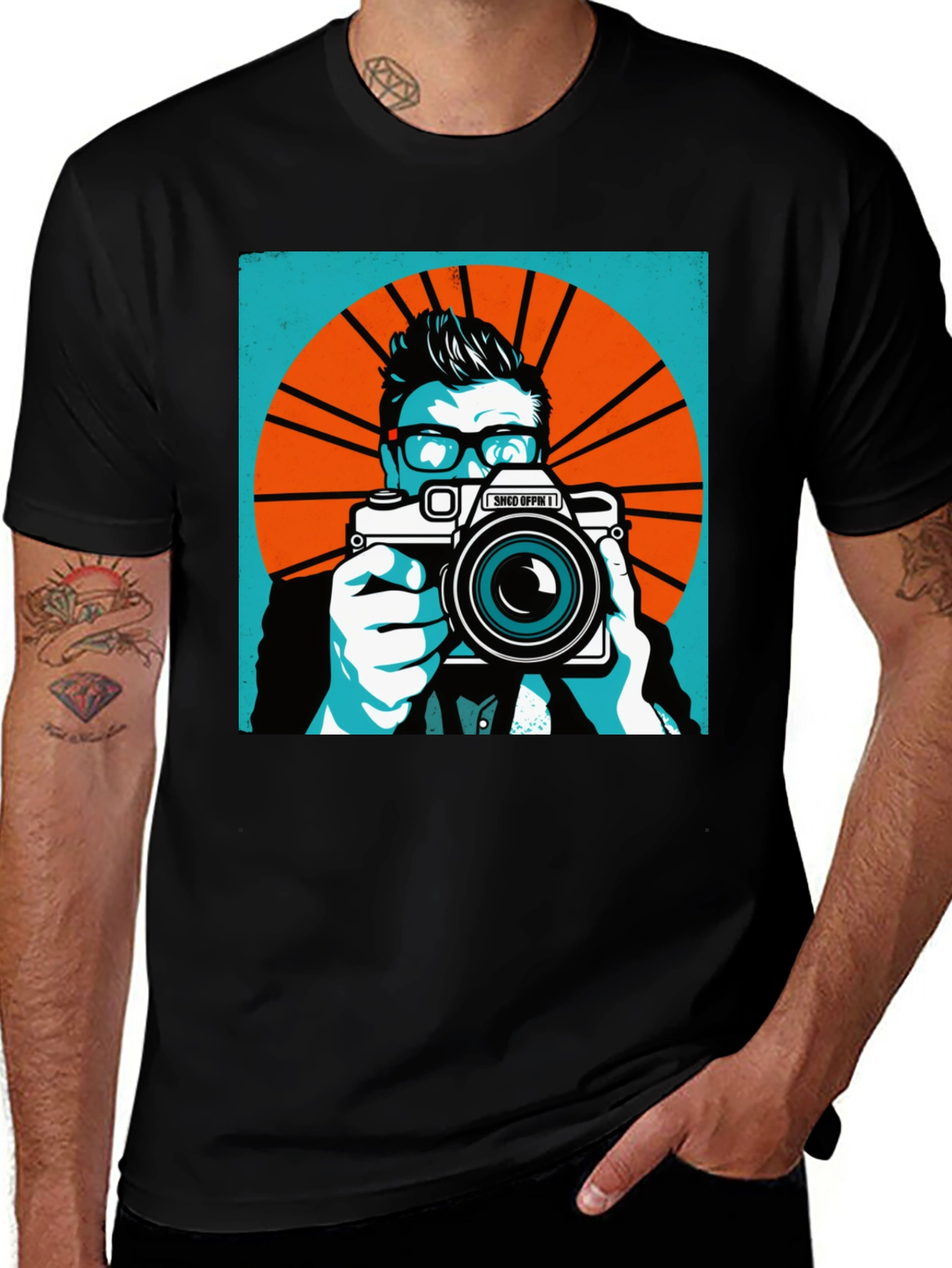 Variant 17 of Retro Photographer Graphic T-Shirt