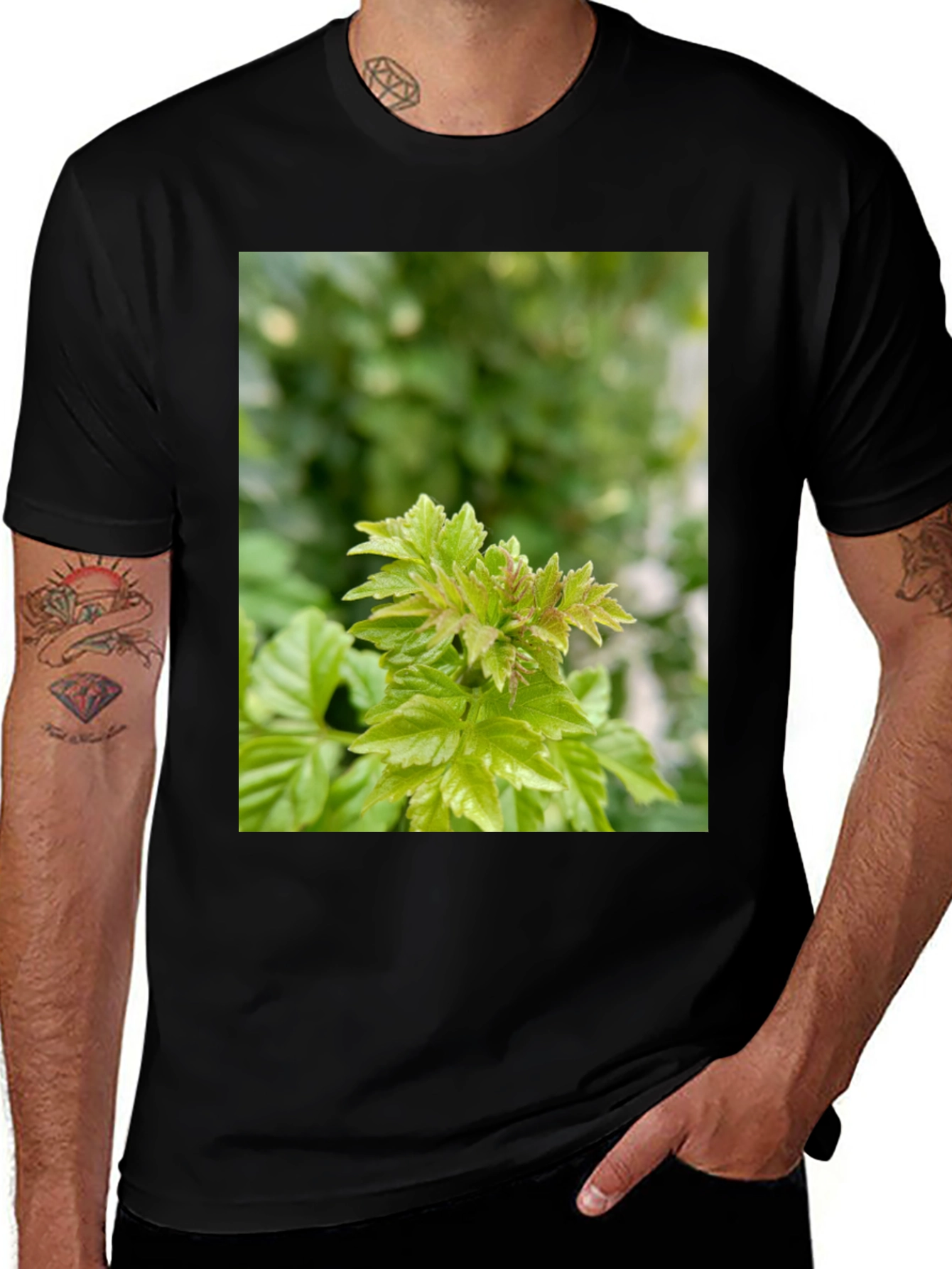 Variant 3 of Leaf Print Black T-Shirt