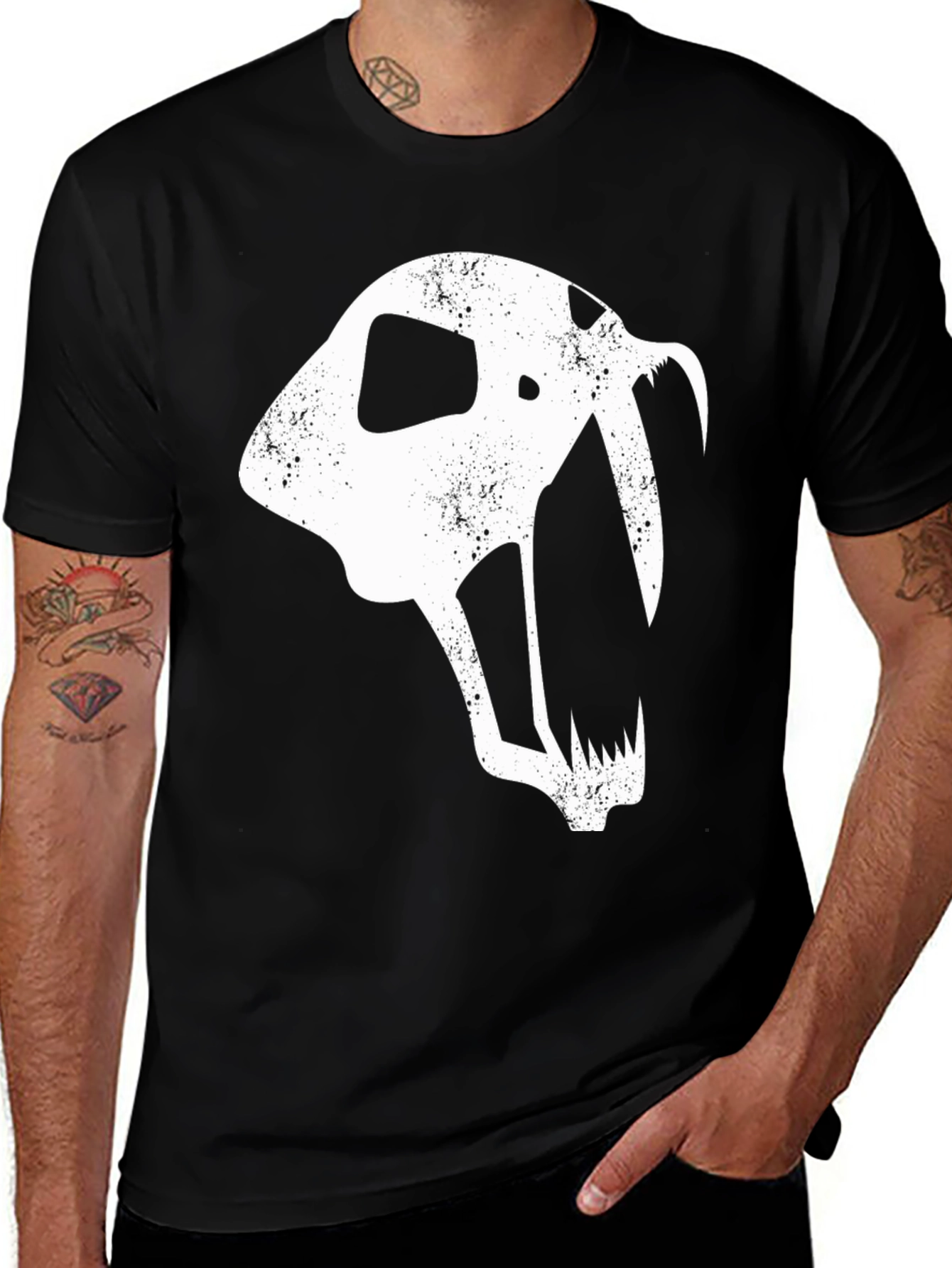 Variant 18 of Saber-Toothed Cat Skull Graphic T-Shirt - Black