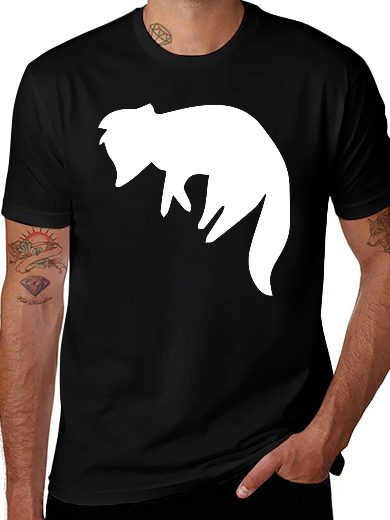 Variant 25 of Fox Silhouette Graphic T-Shirt - Casual Comfort