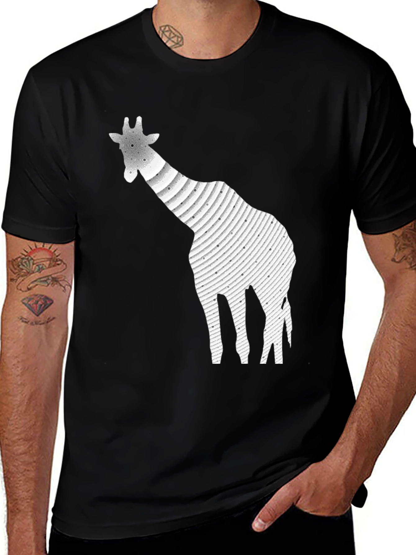Variant 10 of Giraffe Graphic Print Black T-Shirt