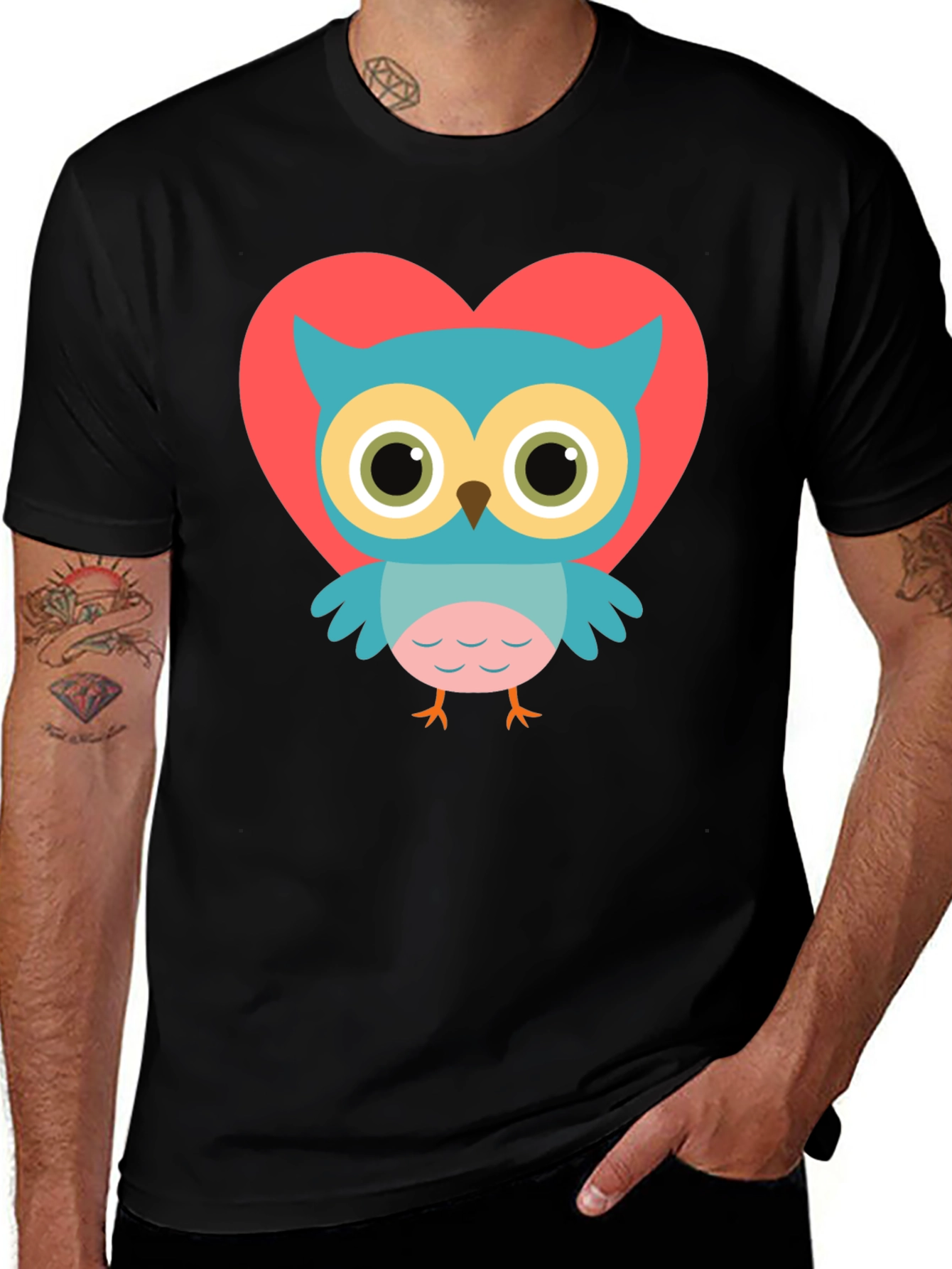 Variant 19 of Cute Owl Heart Graphic Black T-Shirt