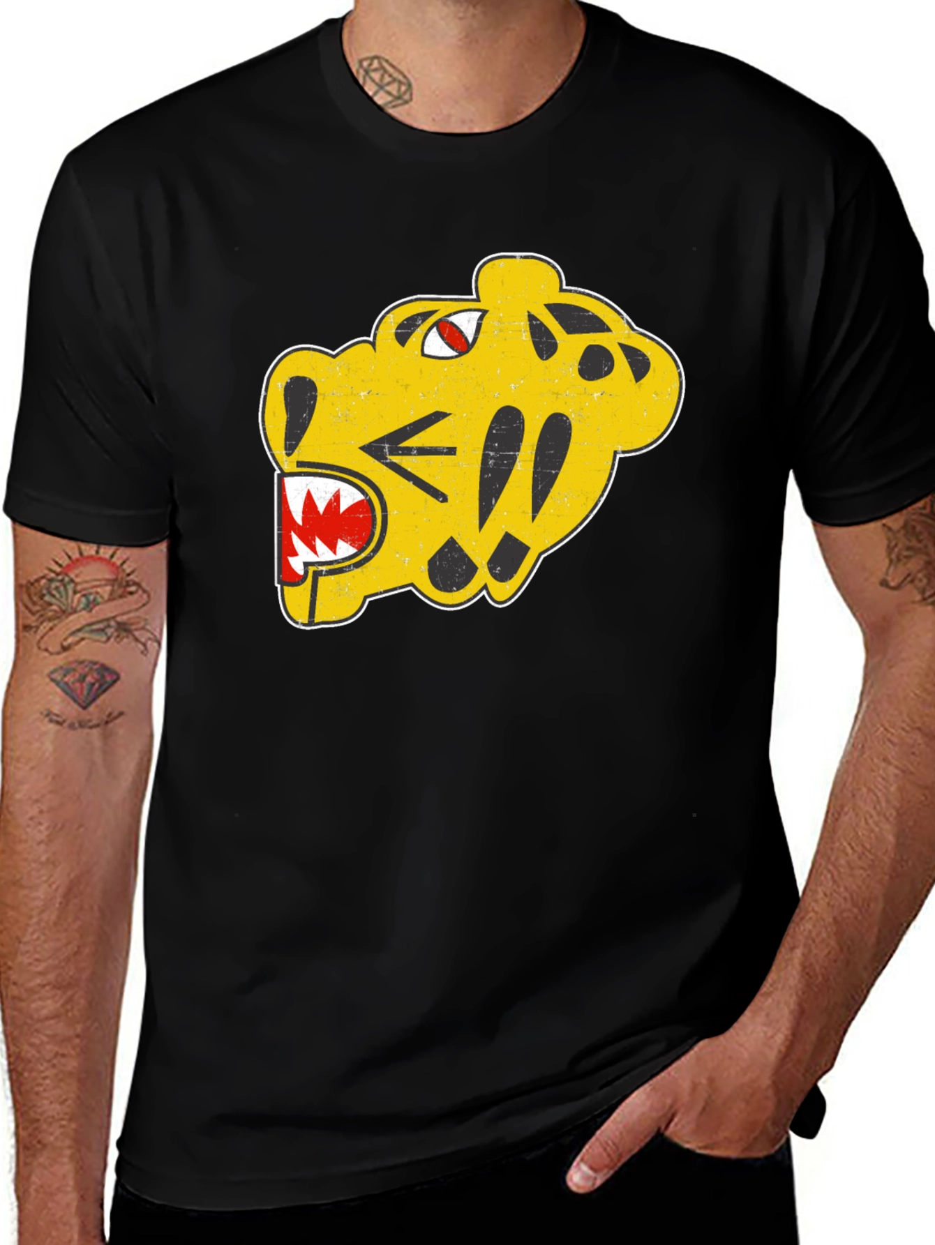 Variant 24 of Vintage Jaguar Graphic Print Black T-Shirt