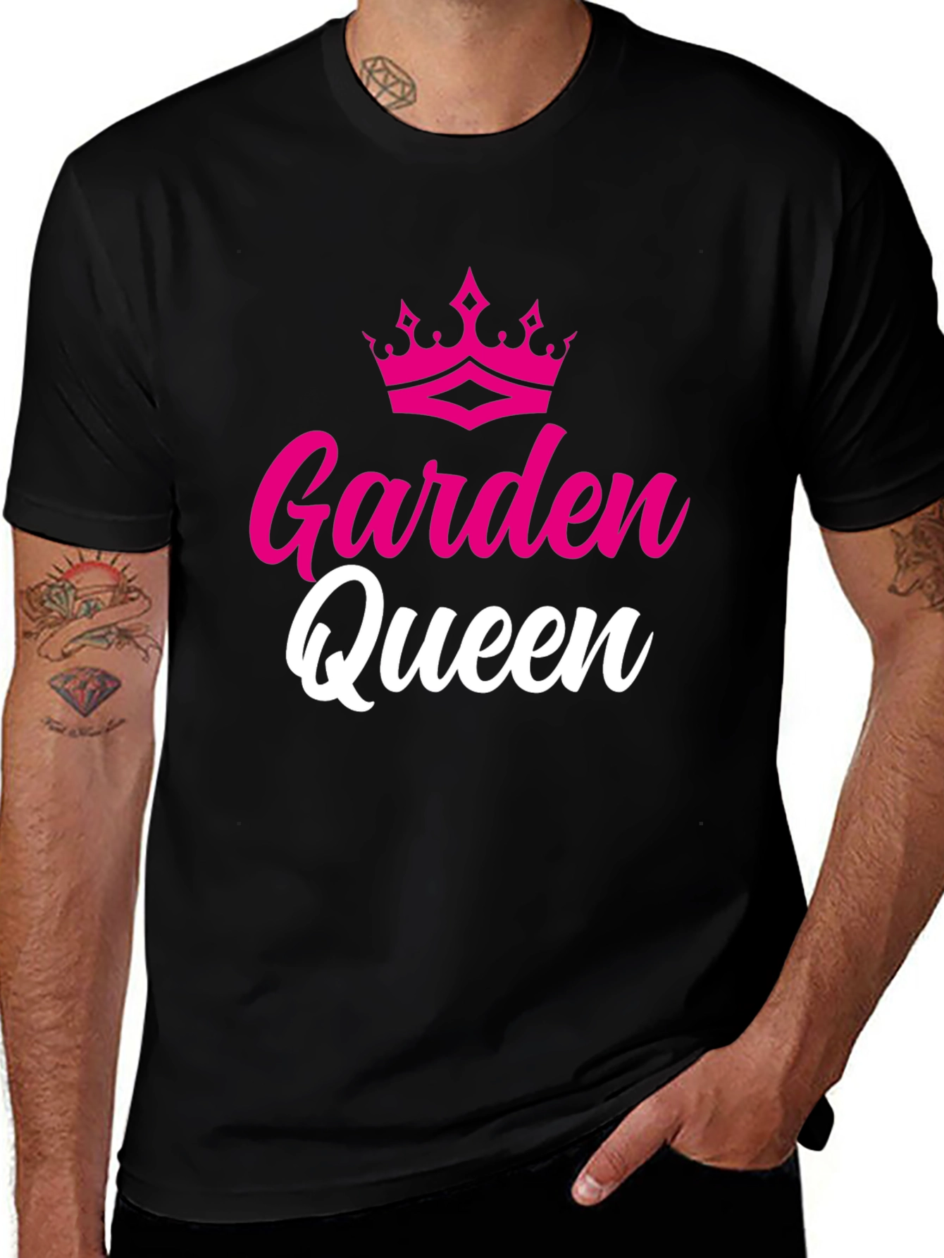 Variant 29 of Garden Queen Graphic T-Shirt - Black