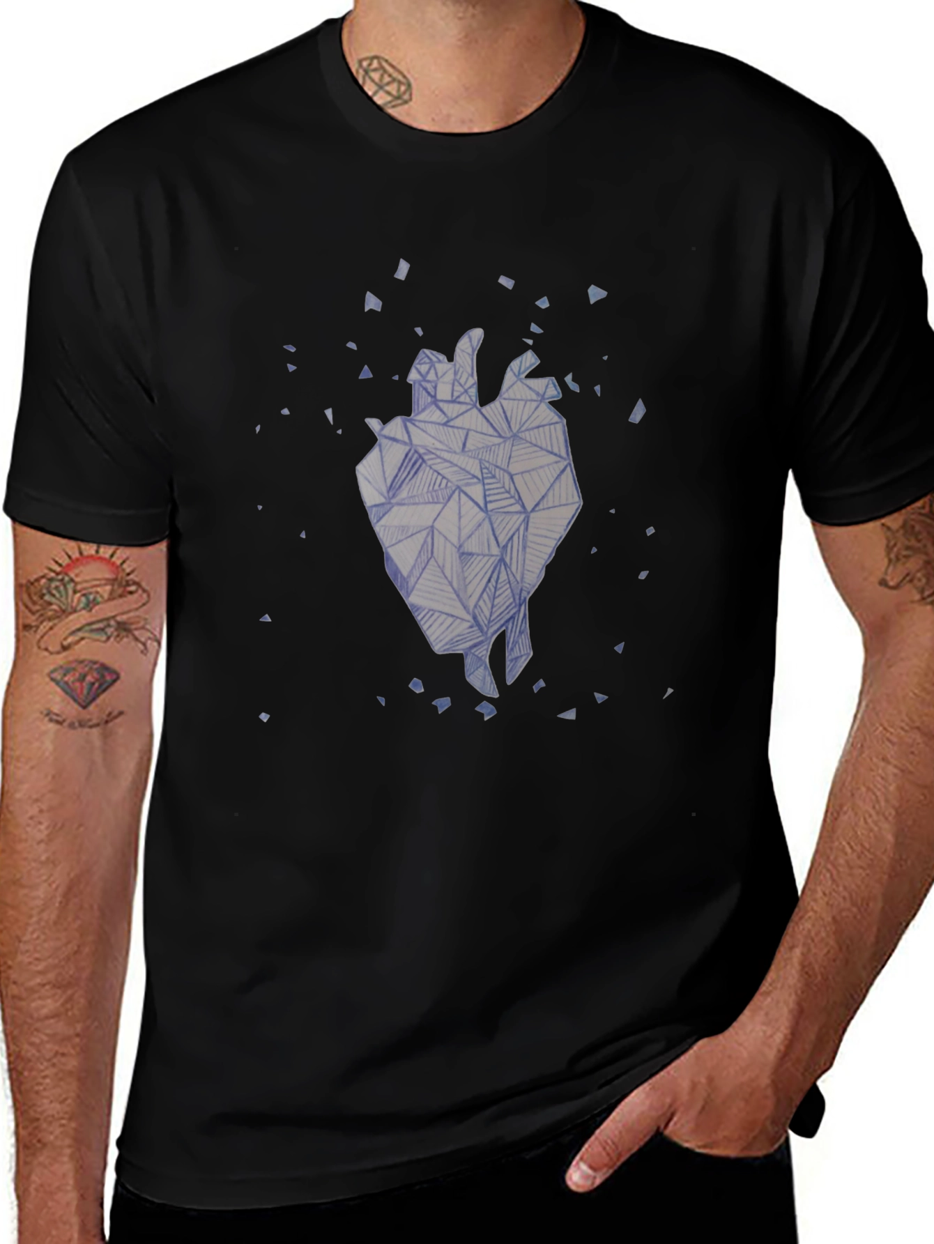 Geometric Heart Graphic Tee - Modern Casual Style