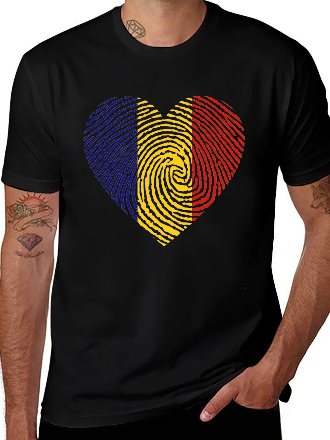 Romania Flag Fingerprint Heart Black T-Shirt