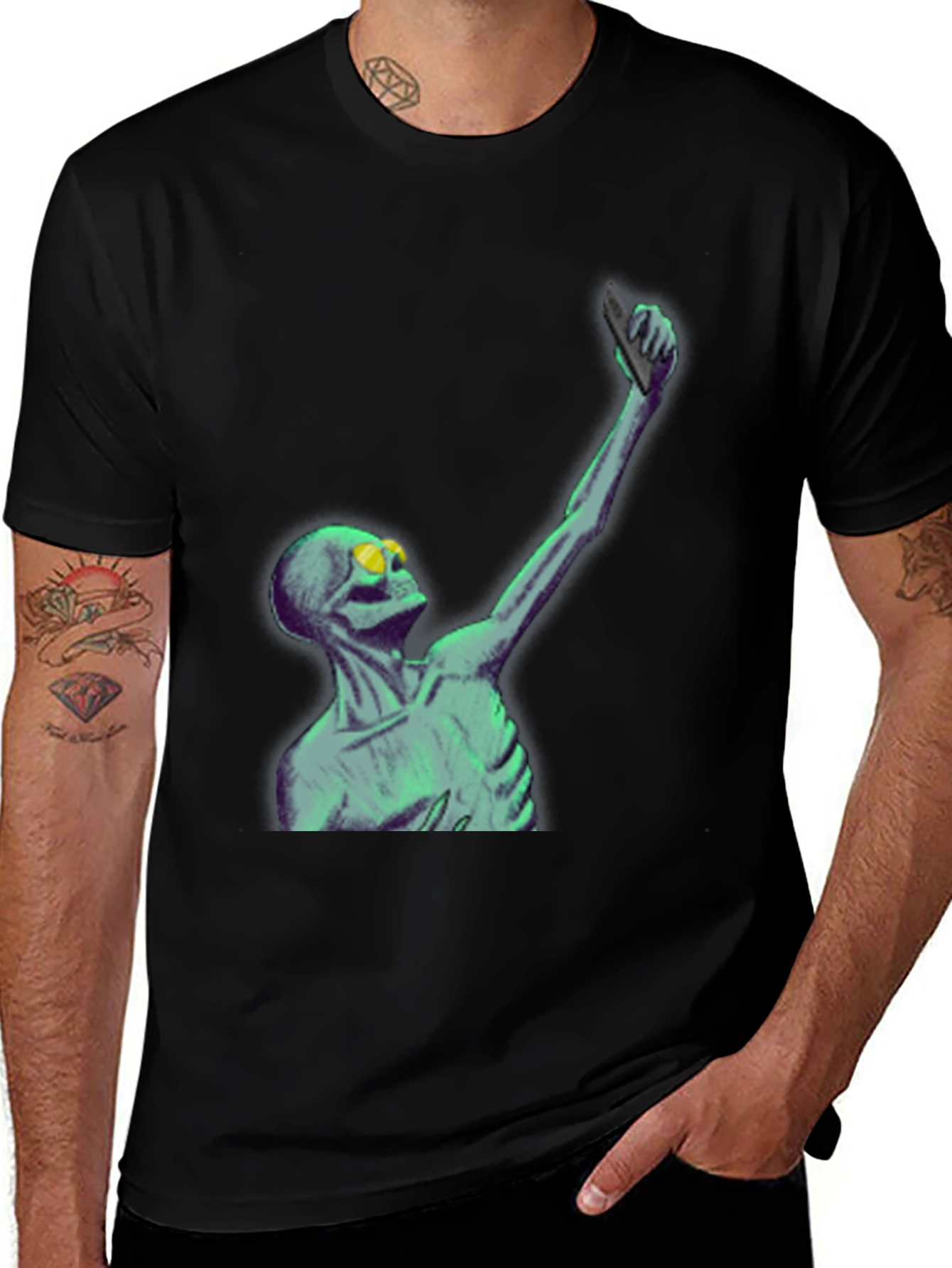 Variant 15 of Skeleton Taking Selfie Graphic Tee