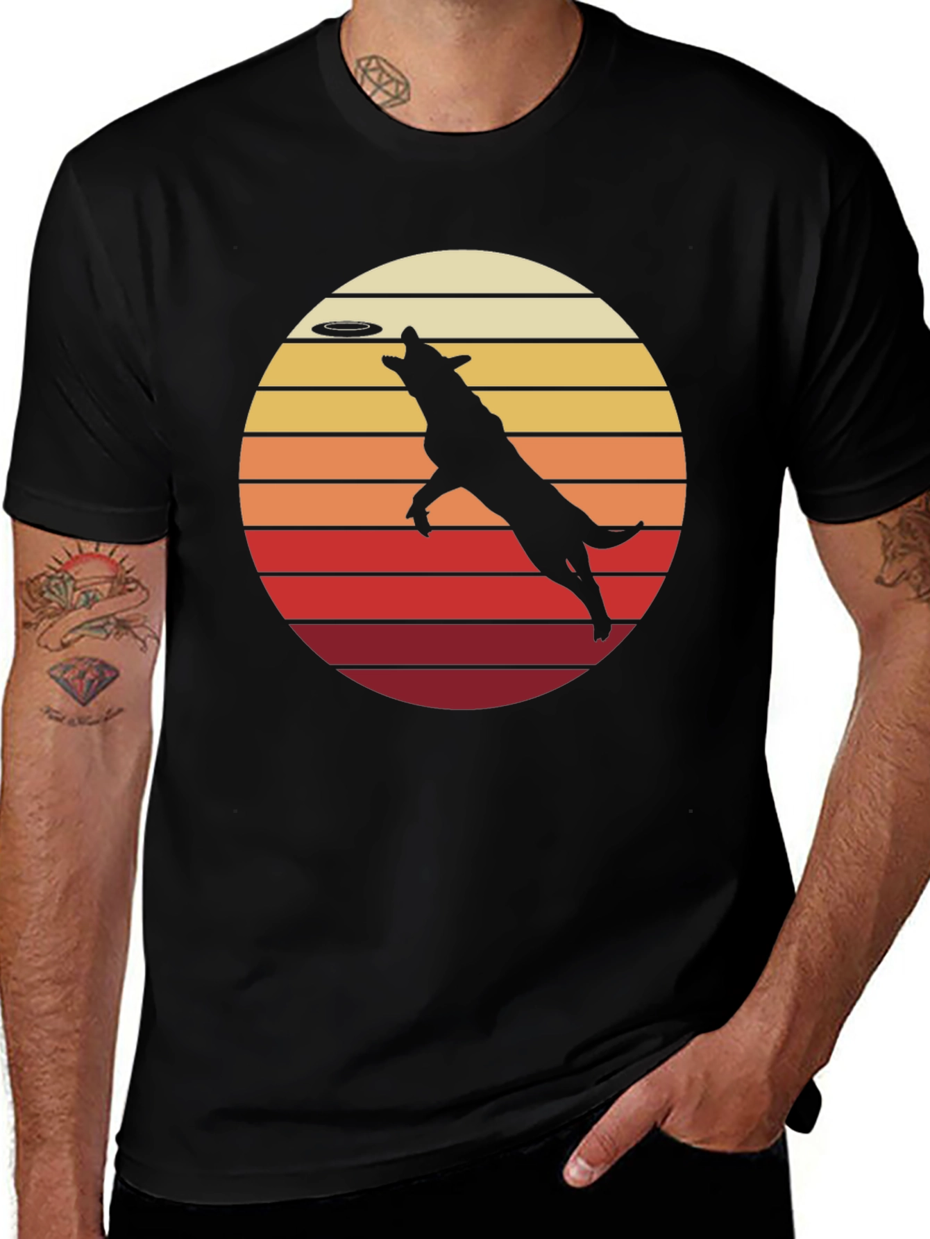 Variant 24 of Dog Frisbee Retro T-Shirt