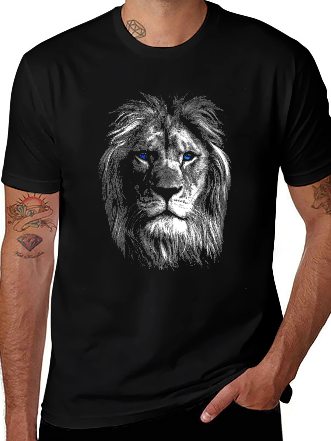 Variant 10 of Lion Graphic Print Crew Neck T-Shirt