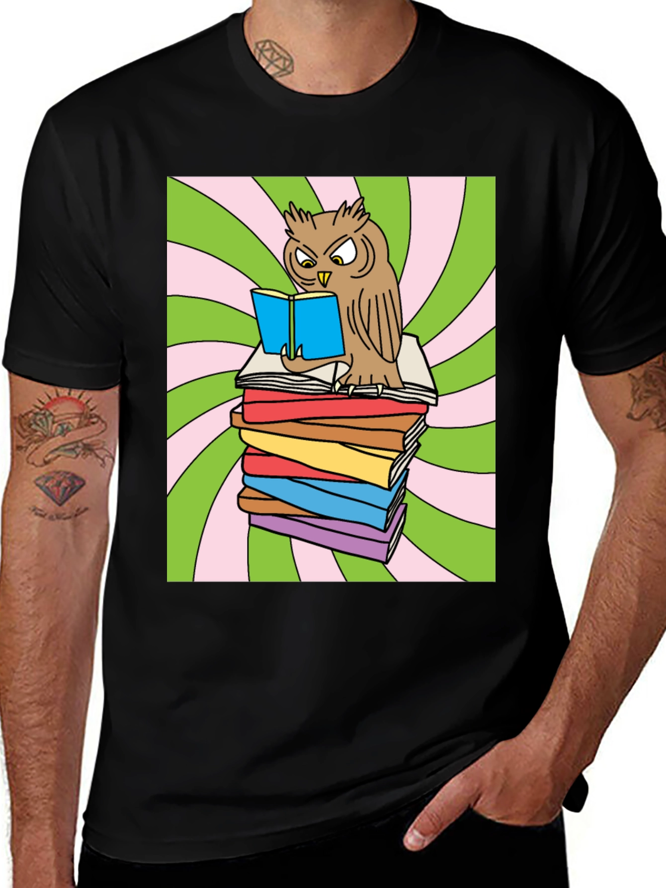 Variant 7 of Owl Reading Books Graphic T-Shirt