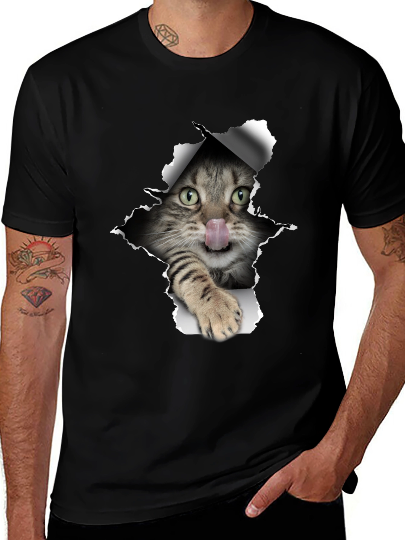 Variant 14 of Cat Graphic Black T-Shirt