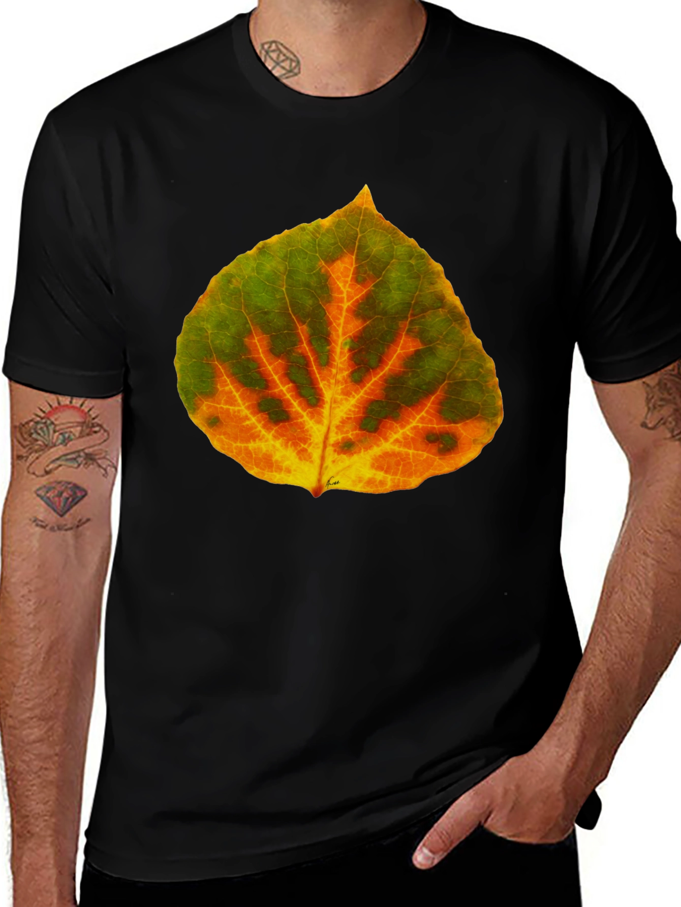Variant 10 of Autumn Leaf Graphic Black T-Shirt