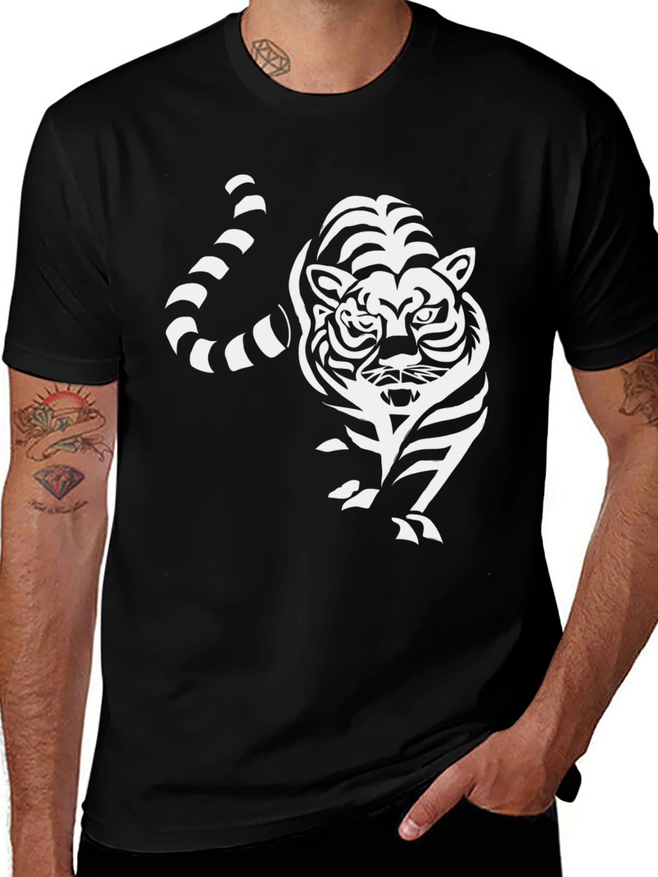 Variant 7 of Tiger Graphic Print Tee - Stylish Black T-Shirt