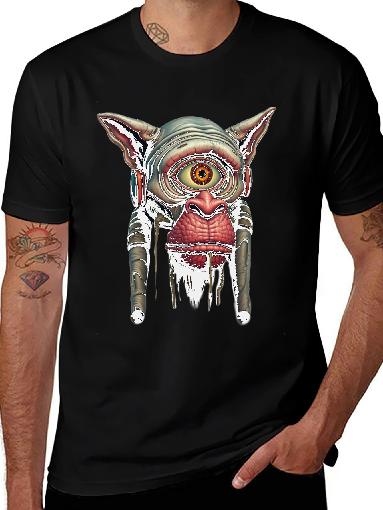 Variant 29 of Alien Eye Black T-Shirt
