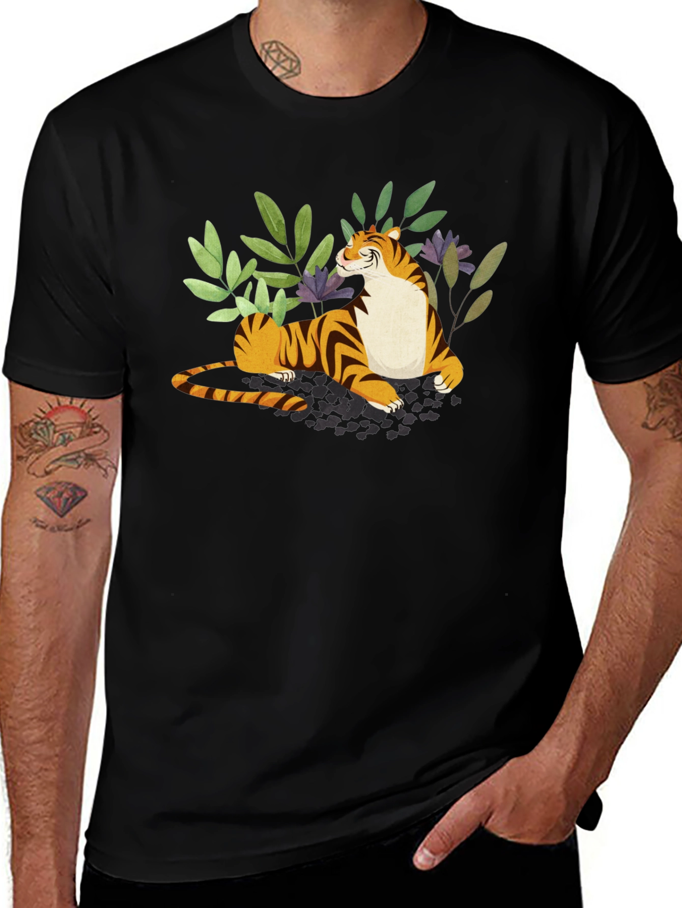Variant 13 of Tiger Graphic Print Black T-Shirt