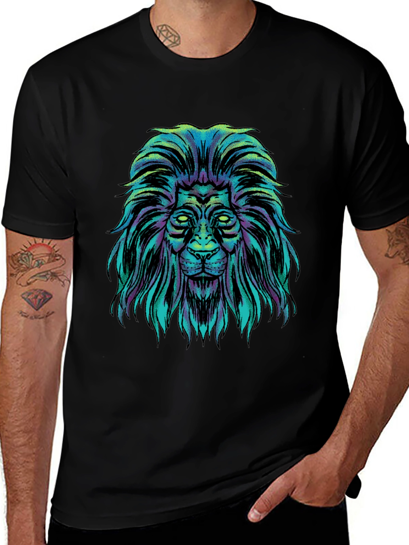 Variant 4 of Lion Graphic Black T-Shirt