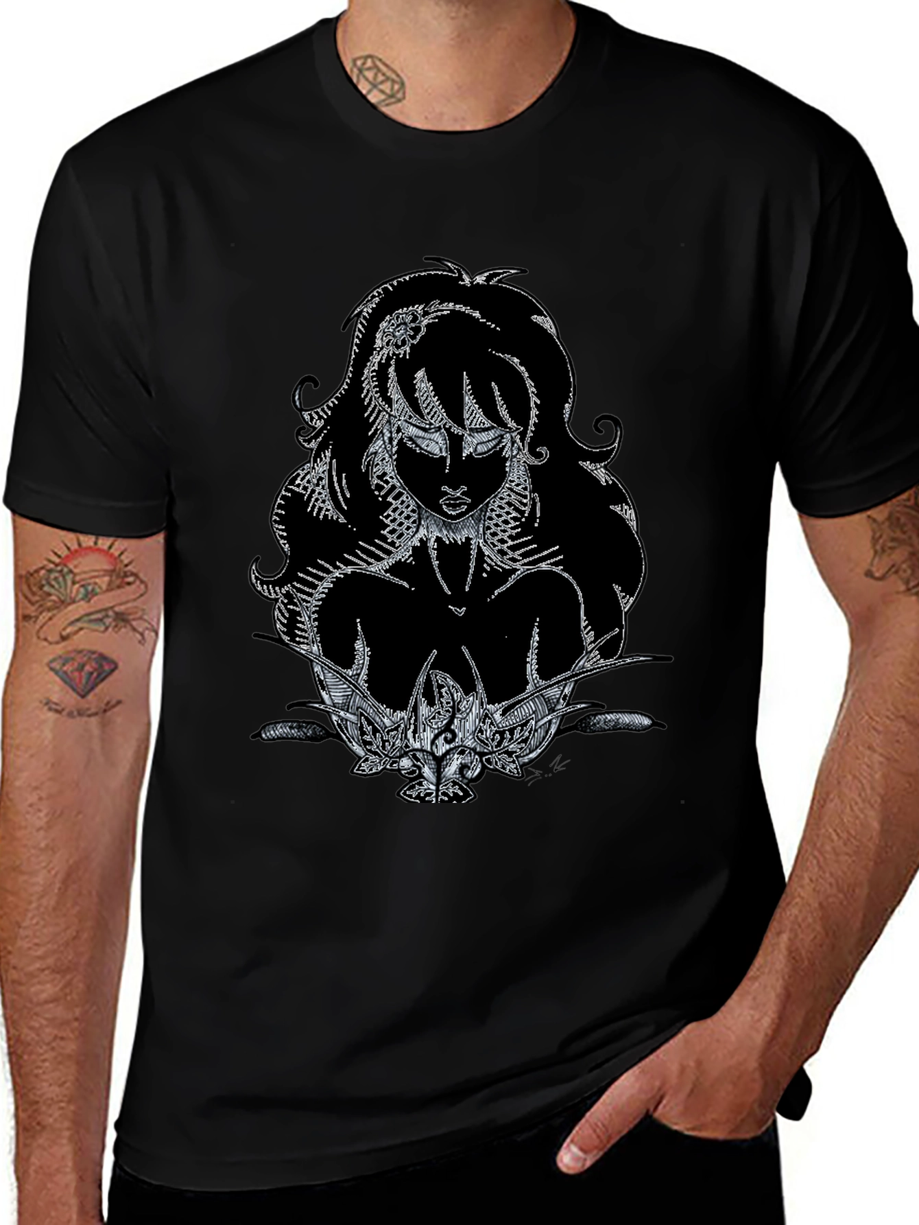 Variant 14 of Artistic Graphic Print Black T-Shirt