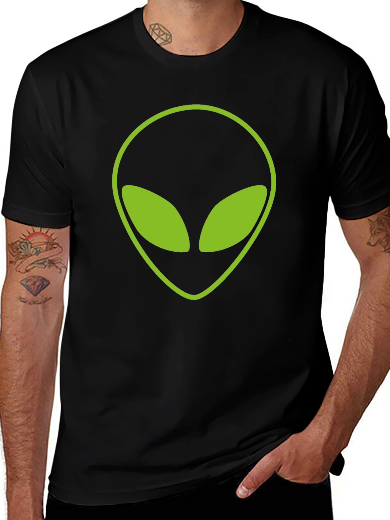 Variant 11 of Men's Black Alien Graphic T-Shirt