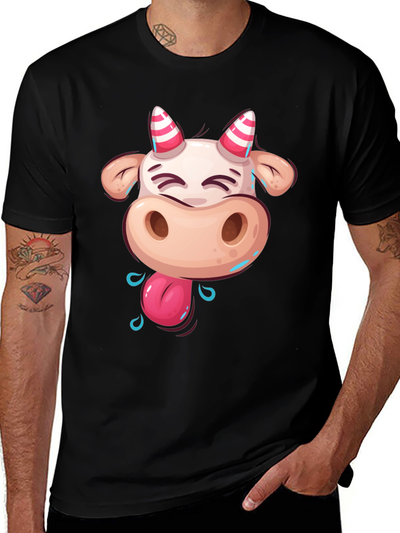 Variant 10 of Funny Cartoon Cow Graphic T-Shirt
