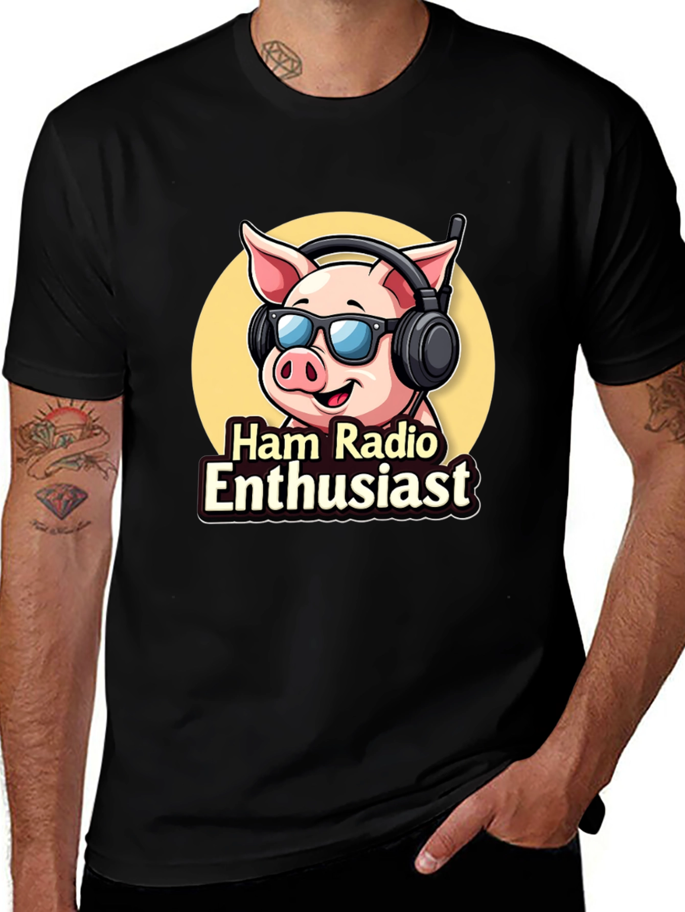 Variant 18 of Ham Radio Enthusiast Pig Graphic Tee