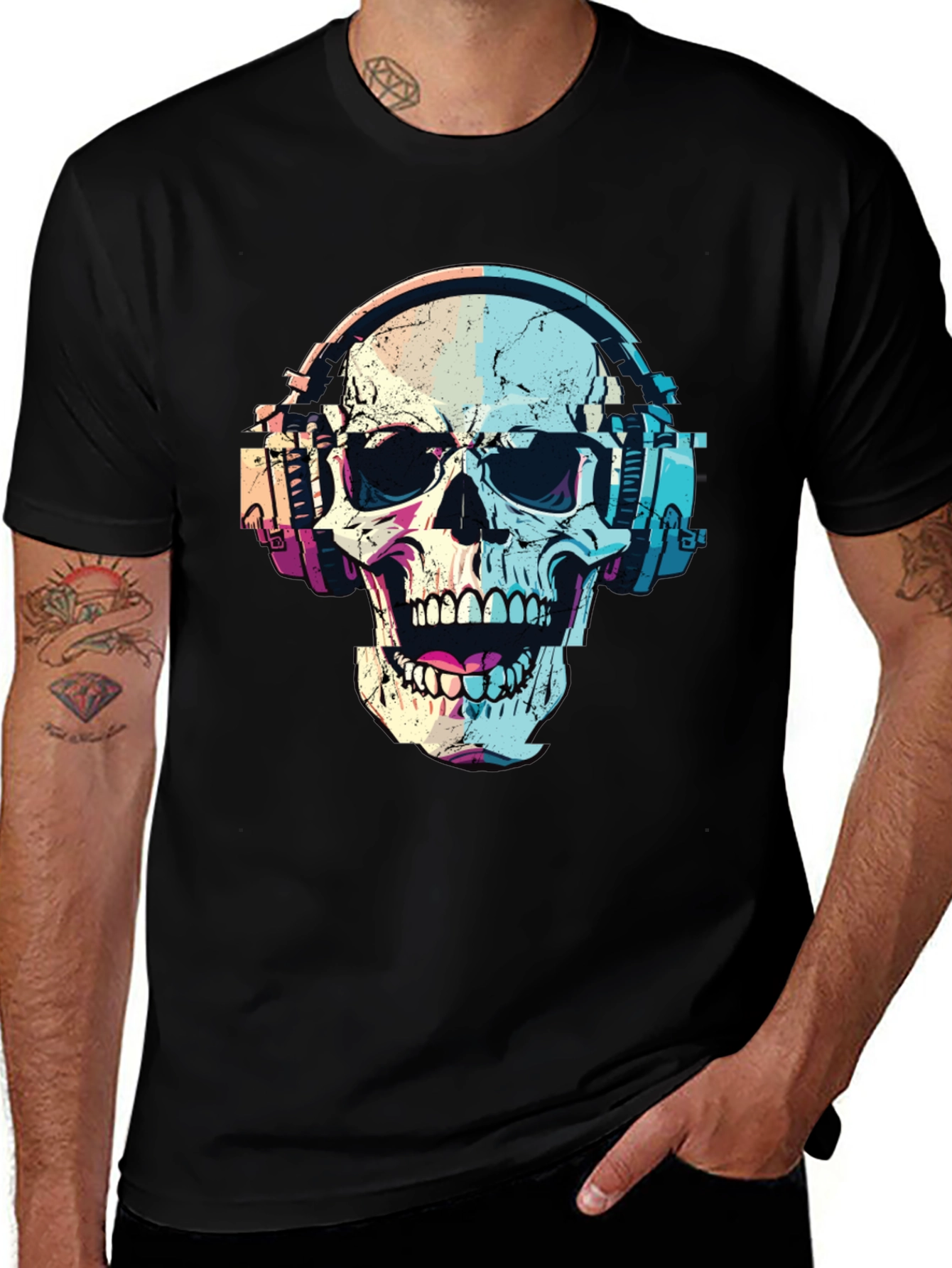 Variant 4 of Skull with Headphones Graphic T-Shirt