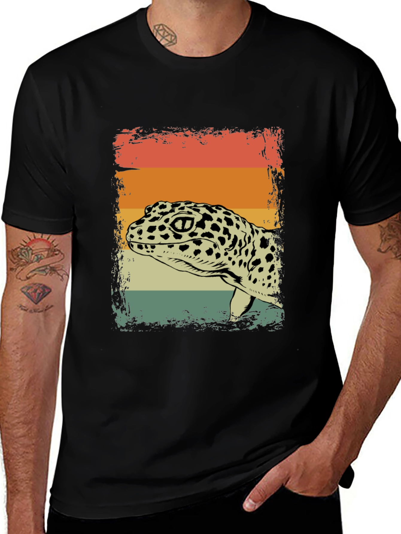 Variant 30 of Retro Leopard Gecko Graphic T-Shirt