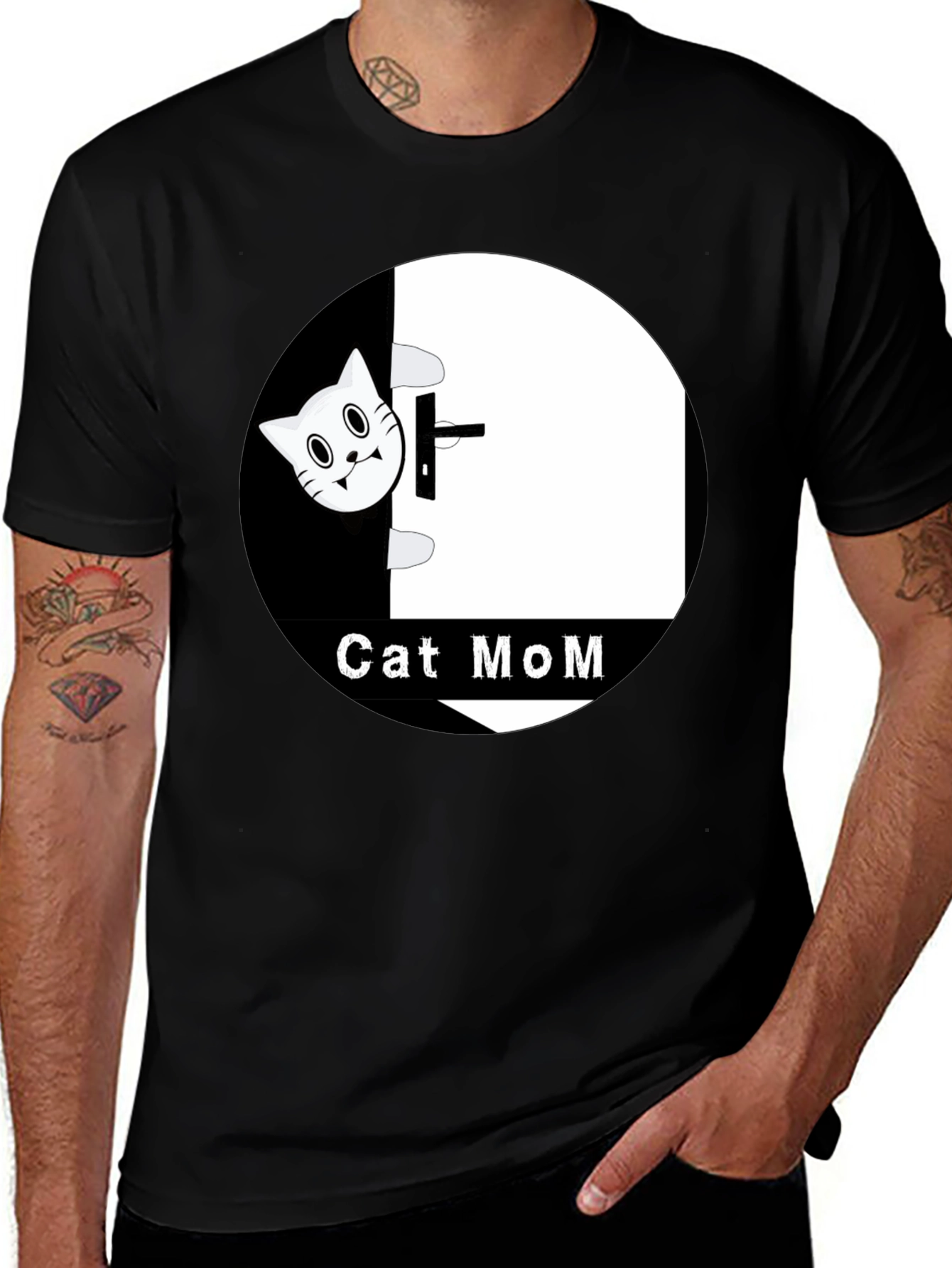 Variant 4 of Cat MoM Graphic T-Shirt