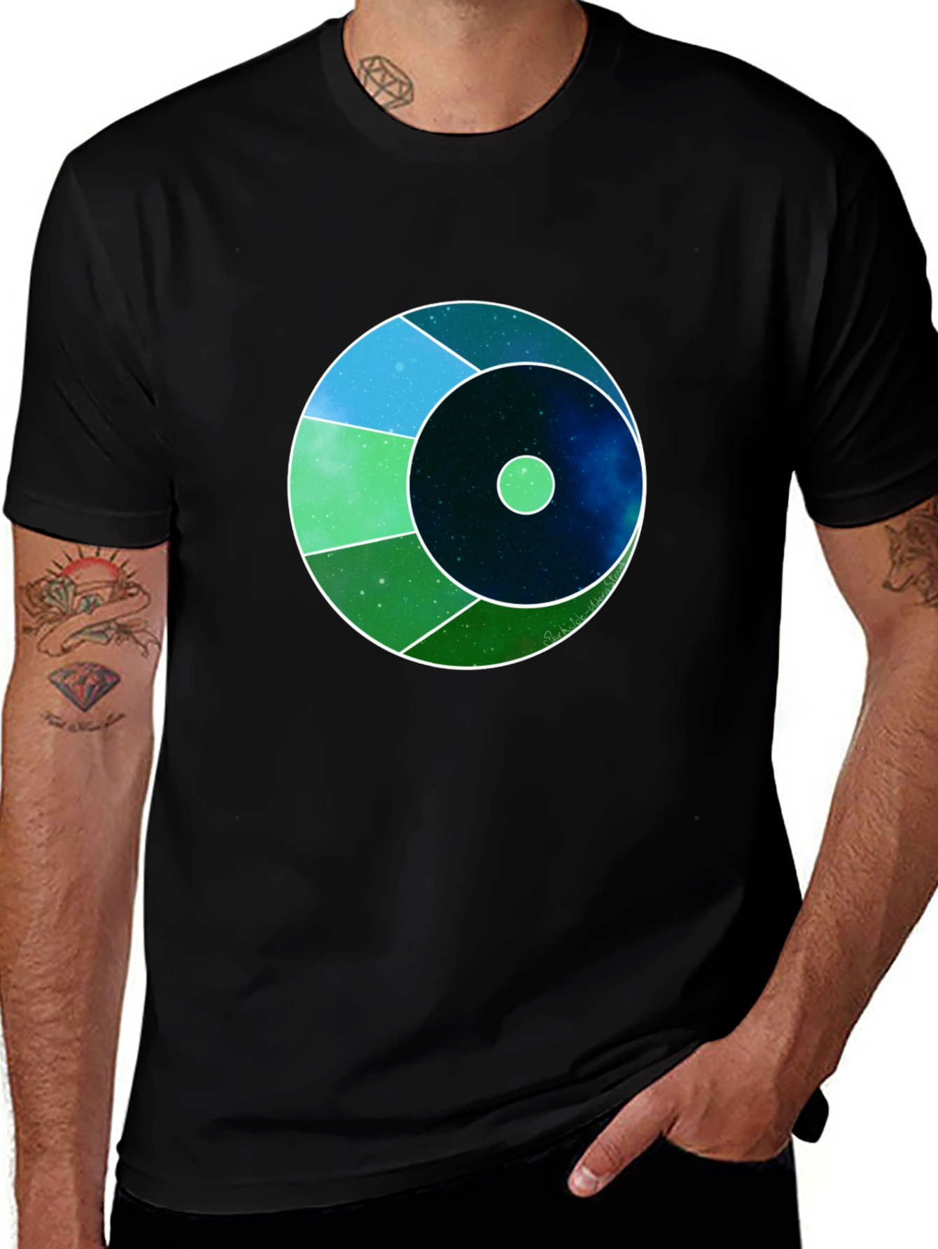 Abstract Geometric Circle Graphic Tee - Modern Style