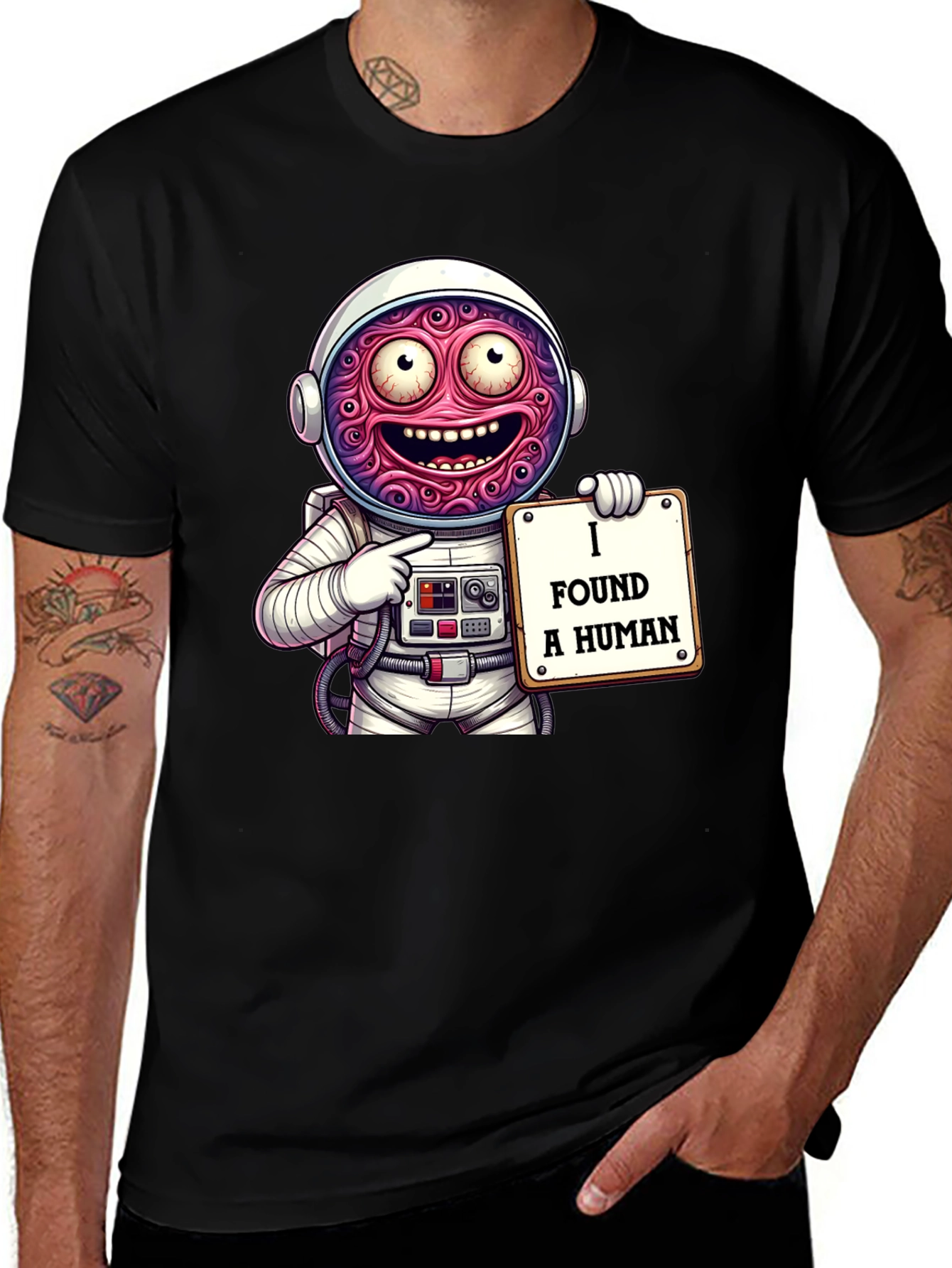 Variant 16 of Funny Alien Astronaut "I Found A Human" Graphic T-Shirt