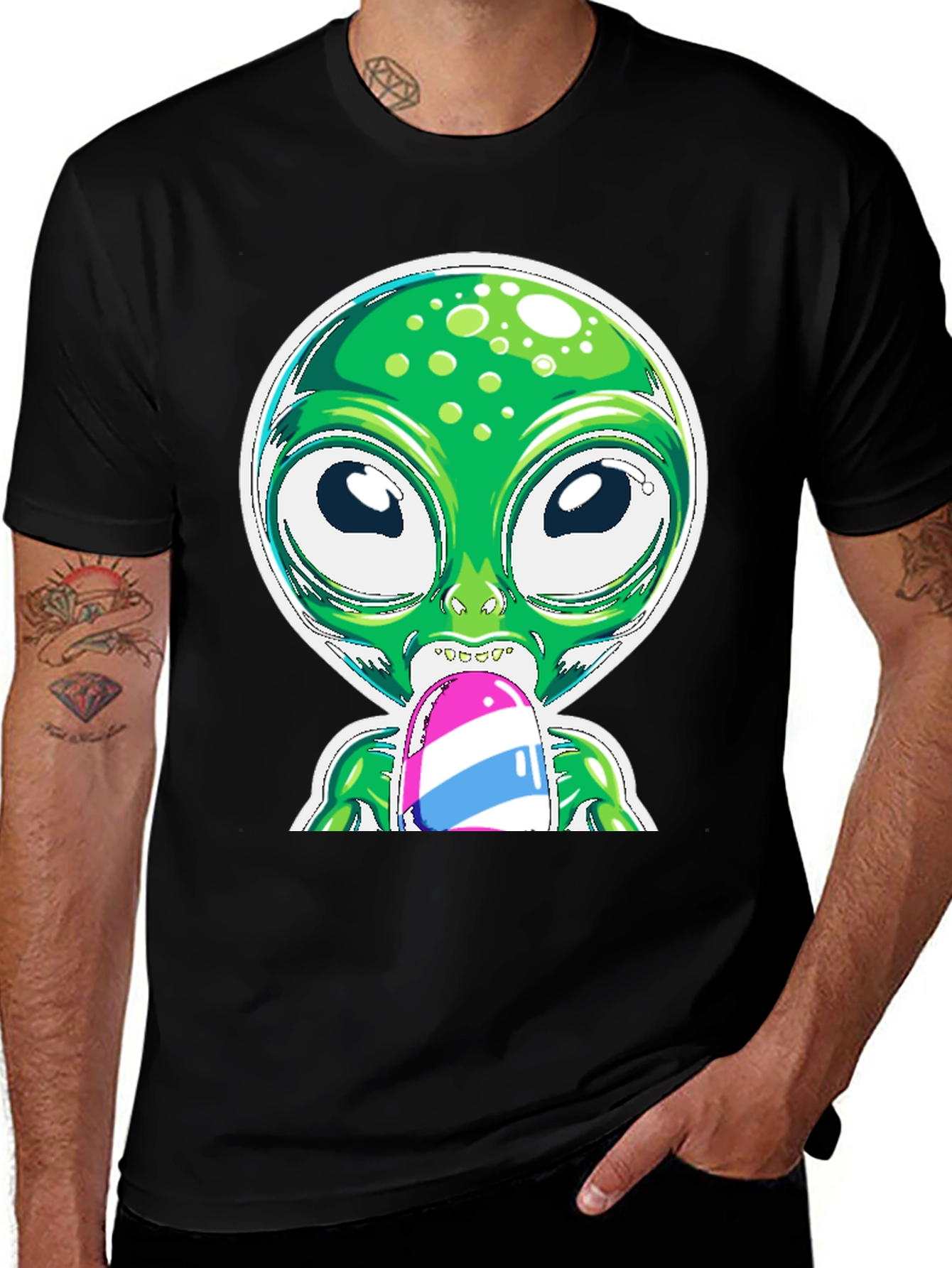 Variant 8 of Alien Eating Ice Cream Graphic Tee