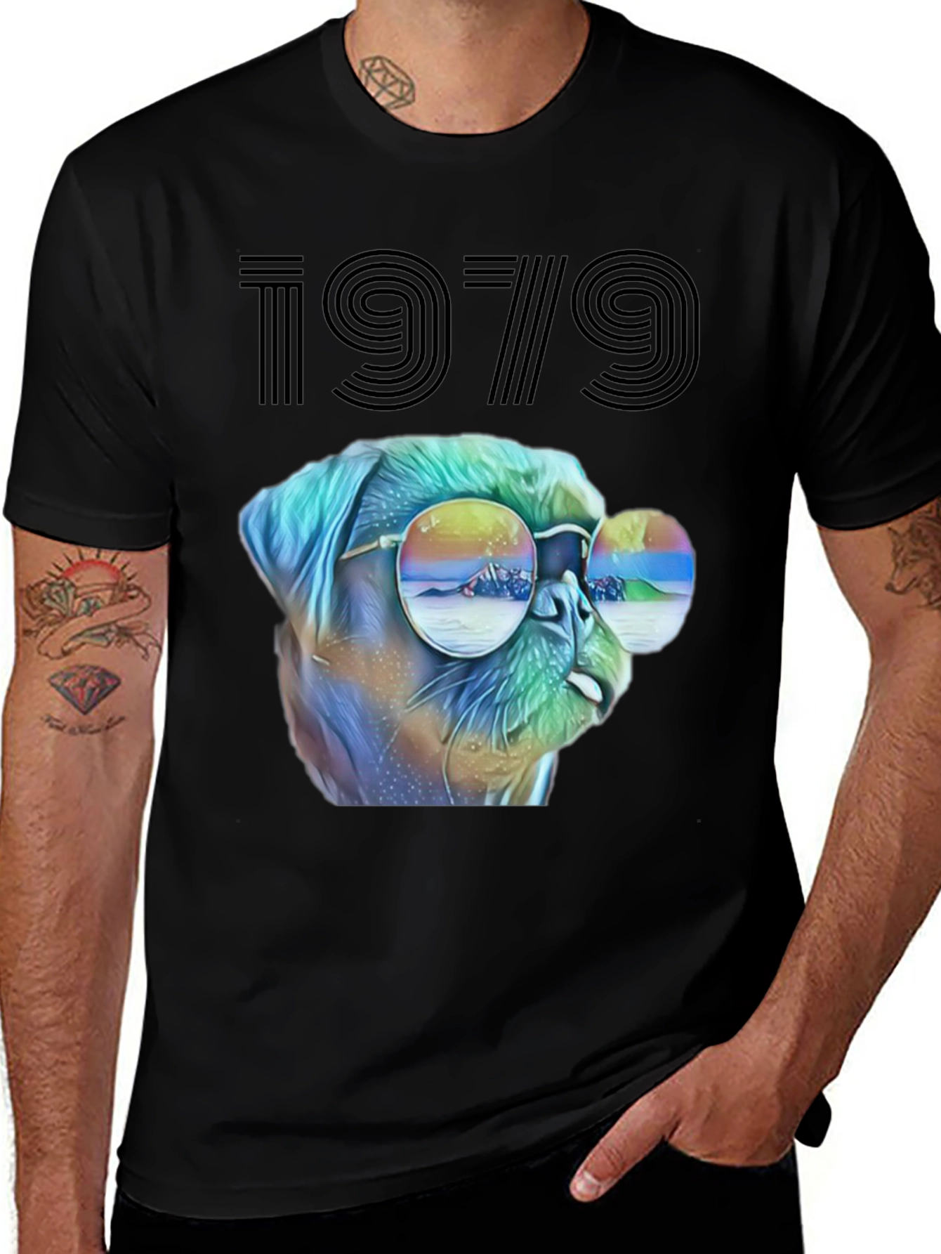 Variant 20 of Retro 1979 Dog Graphic T-Shirt