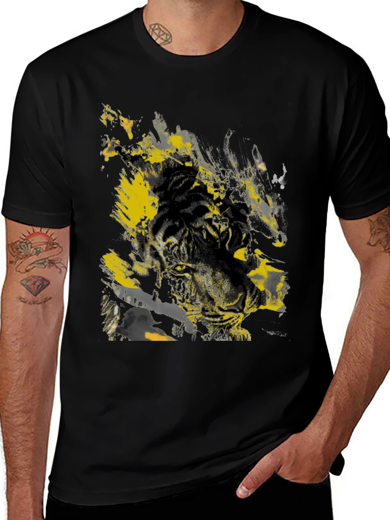 Variant 5 of Graphic Tiger Print Black T-Shirt
