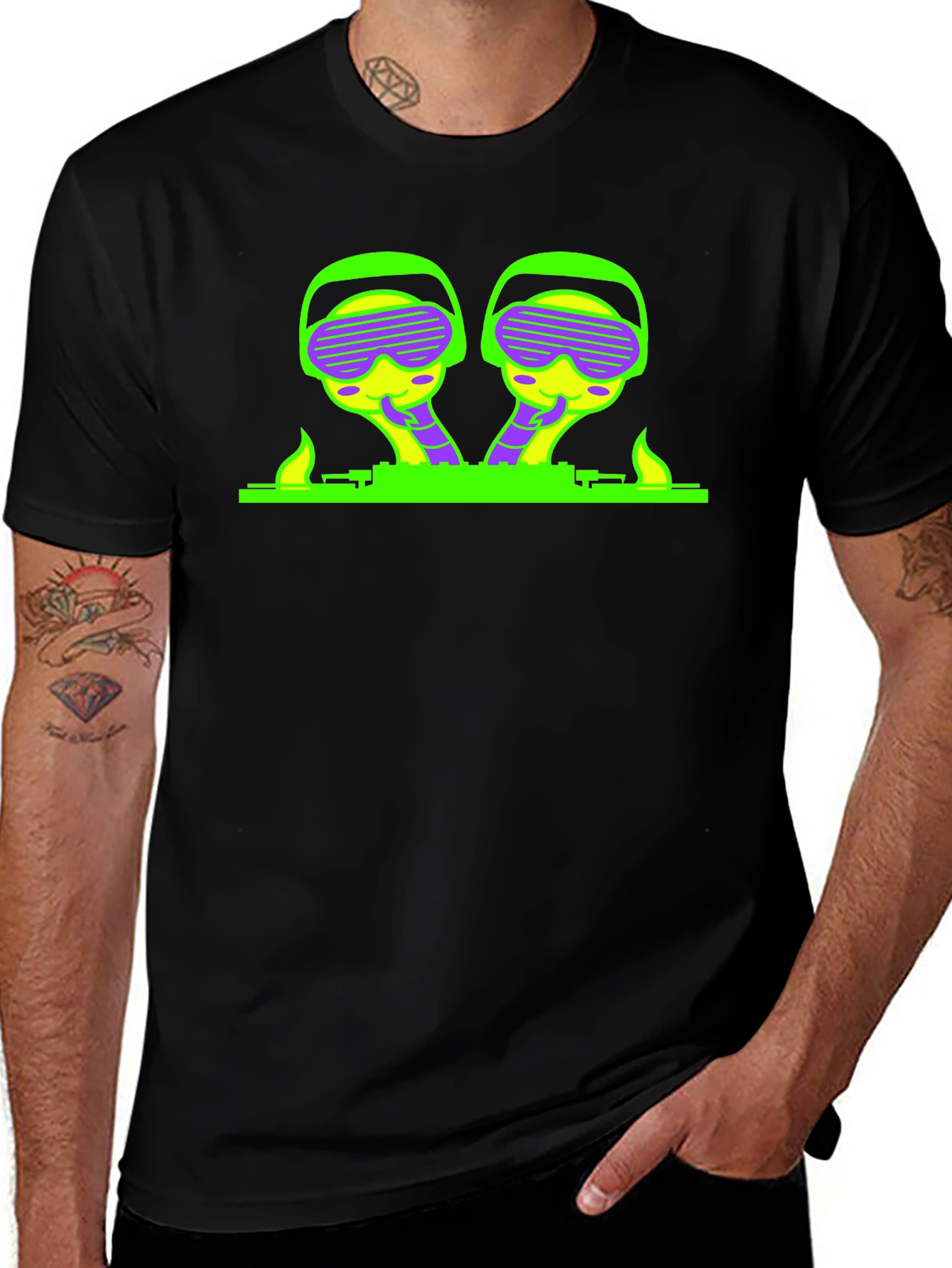 Variant 22 of Neon Alien DJ Black T-Shirt