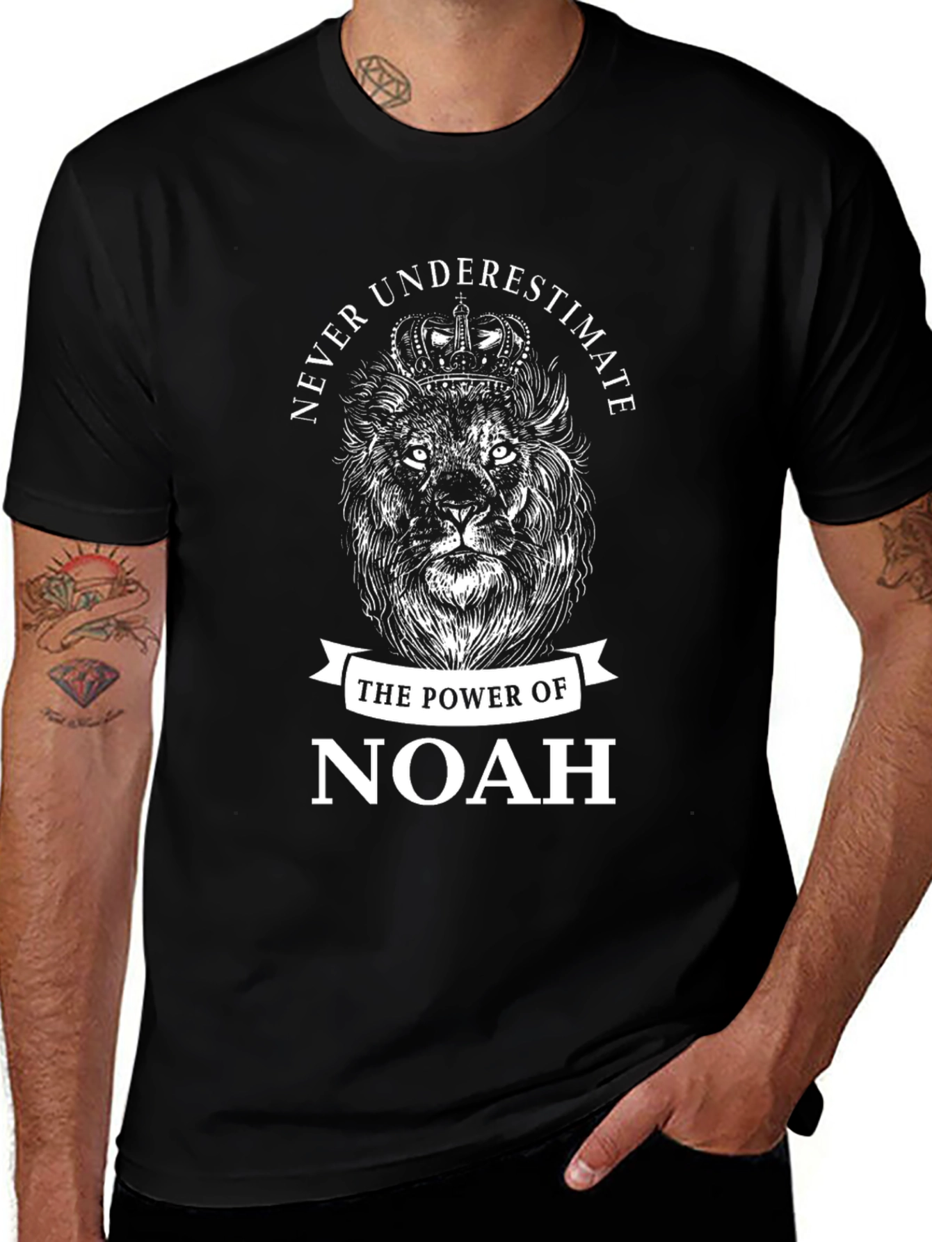 Never Underestimate Noah Lion Crown T-Shirt